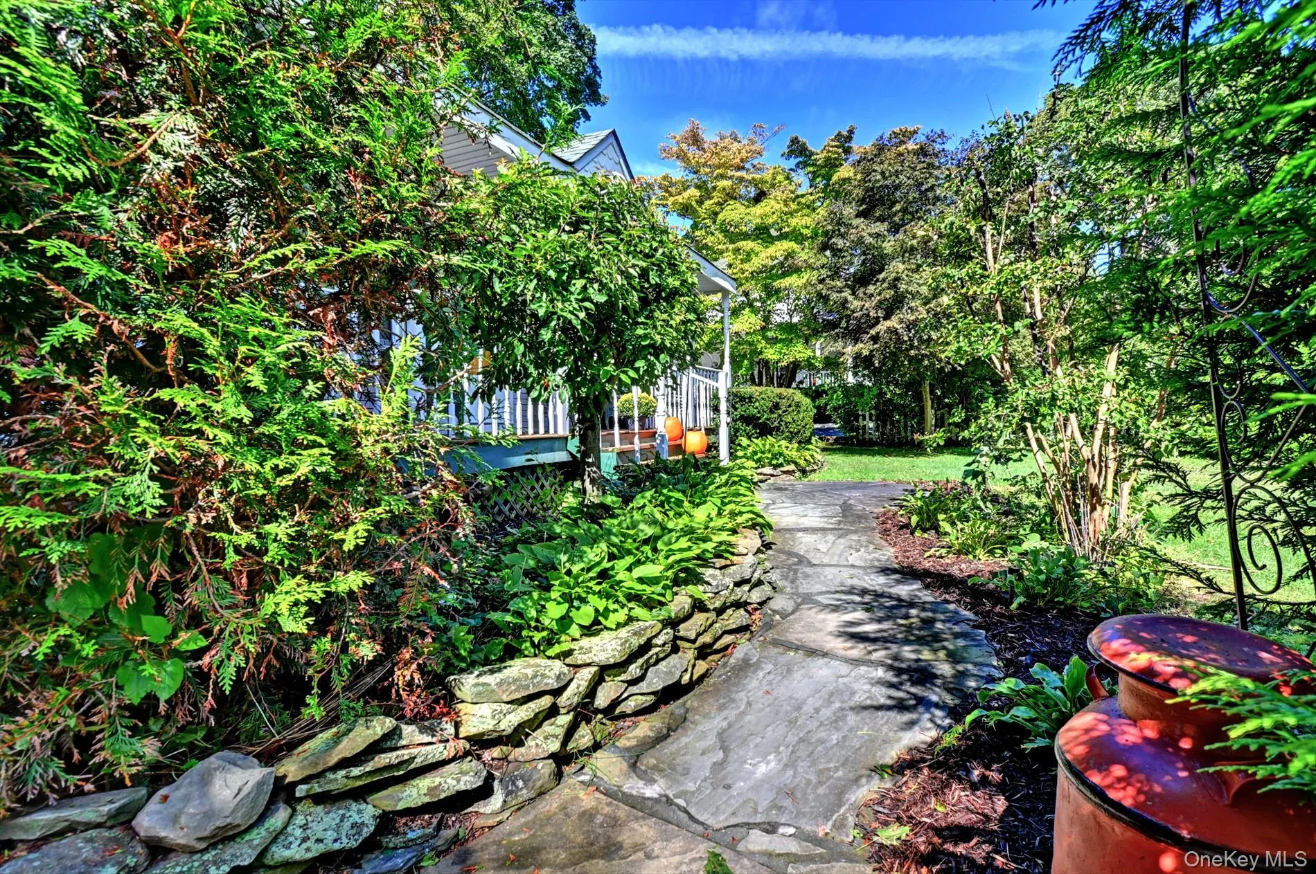 Walkway to the Entrance of the Home Walkway to the Entrance of the Home