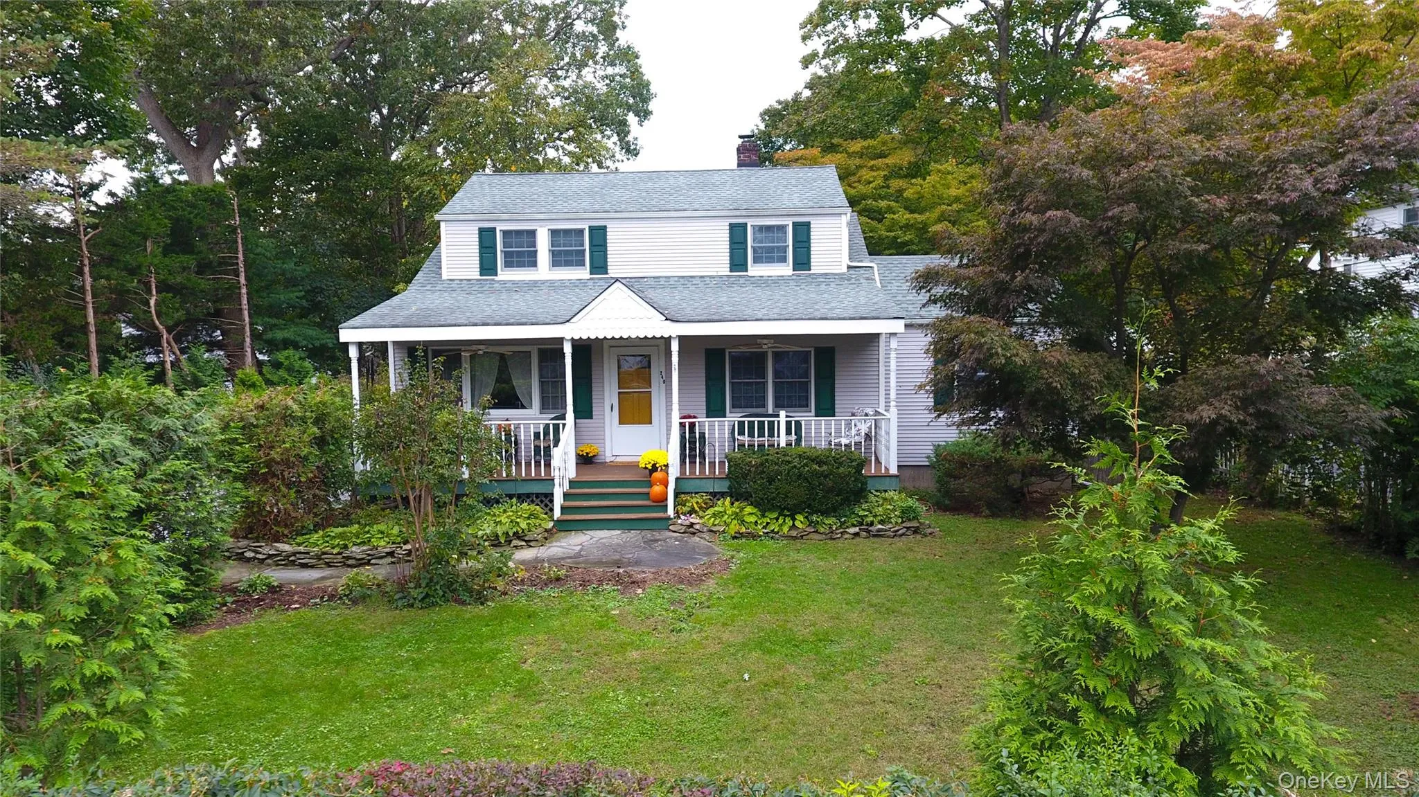 240 Washington Avenue, Smithtown, NY, 4 Bedrooms Bedrooms, 7 Rooms Rooms,1 BathroomBathrooms,Residential,For Rent,Washington,0,1053499 240 Washington Avenue, Smithtown, NY, 4 Bedrooms Bedrooms, 7 Rooms Rooms,1 BathroomBathrooms,Residential,For Rent,Washington,0,1053499