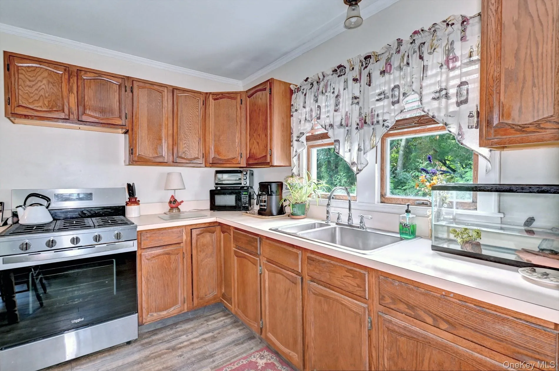 240 Washington Avenue, Smithtown, NY, 4 Bedrooms Bedrooms, 7 Rooms Rooms,1 BathroomBathrooms,Residential,For Rent,Washington,0,1053499 240 Washington Avenue, Smithtown, NY, 4 Bedrooms Bedrooms, 7 Rooms Rooms,1 BathroomBathrooms,Residential,For Rent,Washington,0,1053499