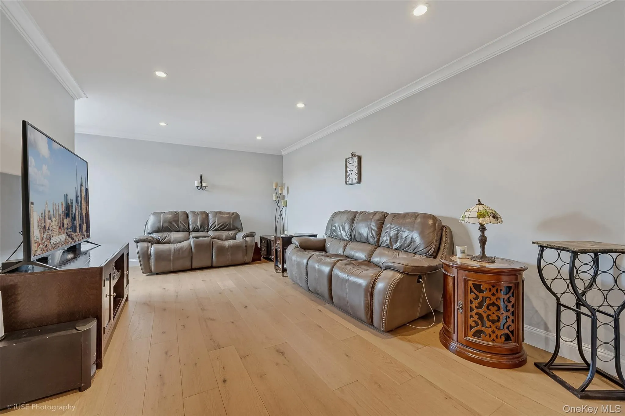 39-50 52nd Street, New York, NY, 1 Bedroom Bedrooms, 3 Rooms Rooms,1 BathroomBathrooms,Residential,For Rent,52nd,0,1053500 39-50 52nd Street, New York, NY, 1 Bedroom Bedrooms, 3 Rooms Rooms,1 BathroomBathrooms,Residential,For Rent,52nd,0,1053500