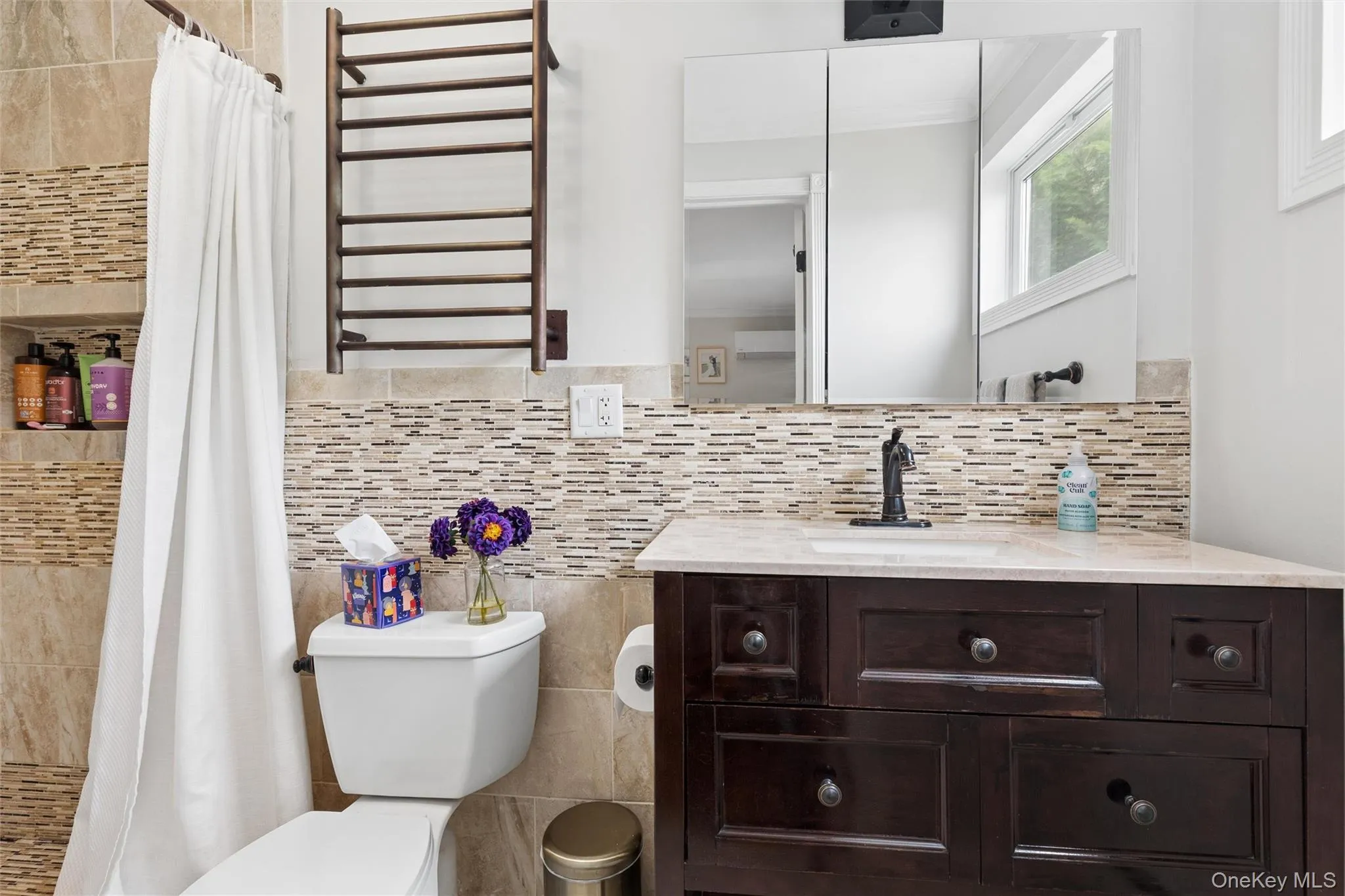 4 Larkspur Drive, Islip, NY, 4 Bedrooms Bedrooms, 8 Rooms Rooms,2 BathroomsBathrooms,Residential,For Rent,Larkspur,0,1053506 4 Larkspur Drive, Islip, NY, 4 Bedrooms Bedrooms, 8 Rooms Rooms,2 BathroomsBathrooms,Residential,For Rent,Larkspur,0,1053506