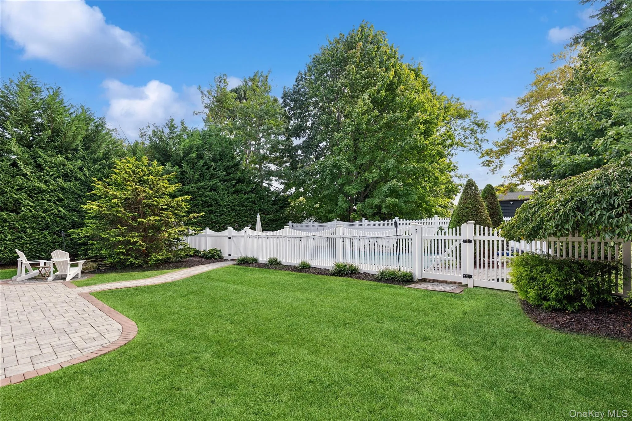 4 Larkspur Drive, Islip, NY, 4 Bedrooms Bedrooms, 8 Rooms Rooms,2 BathroomsBathrooms,Residential,For Rent,Larkspur,0,1053506 4 Larkspur Drive, Islip, NY, 4 Bedrooms Bedrooms, 8 Rooms Rooms,2 BathroomsBathrooms,Residential,For Rent,Larkspur,0,1053506