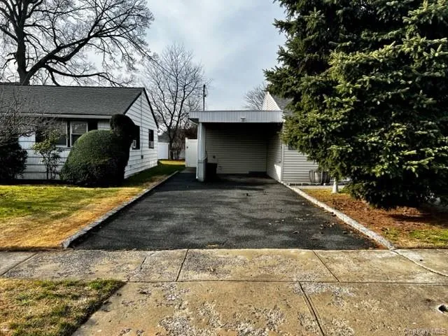 180 Elmwood Street, Hempstead, NY, 3 Bedrooms Bedrooms, 5 Rooms Rooms,1 BathroomBathrooms,Residential Lease,For Rent,Elmwood,0,1053512 180 Elmwood Street, Hempstead, NY, 3 Bedrooms Bedrooms, 5 Rooms Rooms,1 BathroomBathrooms,Residential Lease,For Rent,Elmwood,0,1053512