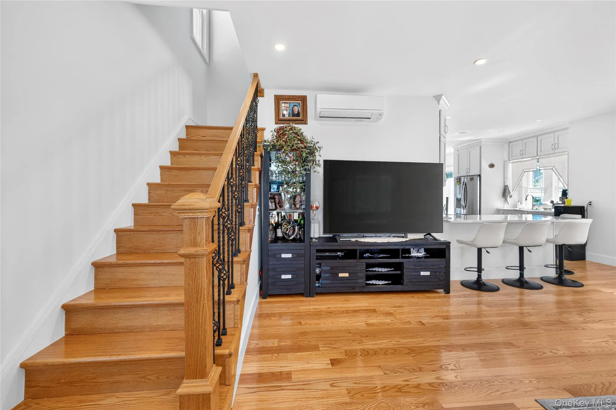 8 N Highview Avenue, Clarkstown, NY, 4 Bedrooms Bedrooms, 7 Rooms Rooms,2 BathroomsBathrooms,Residential,For Rent,Highview,0,1053513 8 N Highview Avenue, Clarkstown, NY, 4 Bedrooms Bedrooms, 7 Rooms Rooms,2 BathroomsBathrooms,Residential,For Rent,Highview,0,1053513