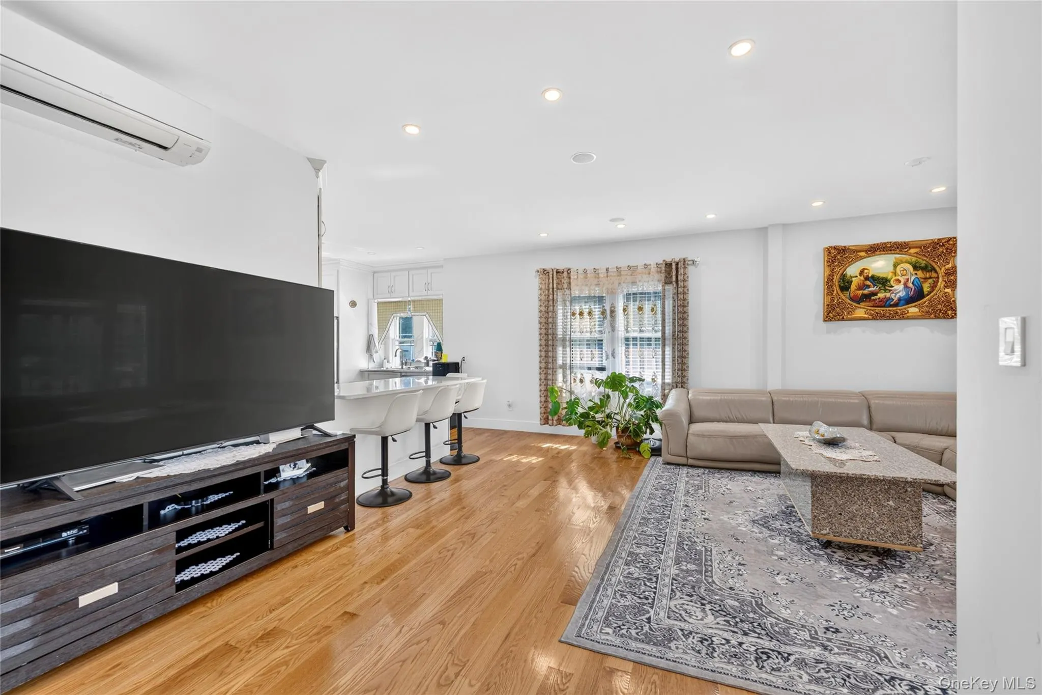 8 N Highview Avenue, Clarkstown, NY, 4 Bedrooms Bedrooms, 7 Rooms Rooms,2 BathroomsBathrooms,Residential,For Rent,Highview,0,1053513 8 N Highview Avenue, Clarkstown, NY, 4 Bedrooms Bedrooms, 7 Rooms Rooms,2 BathroomsBathrooms,Residential,For Rent,Highview,0,1053513