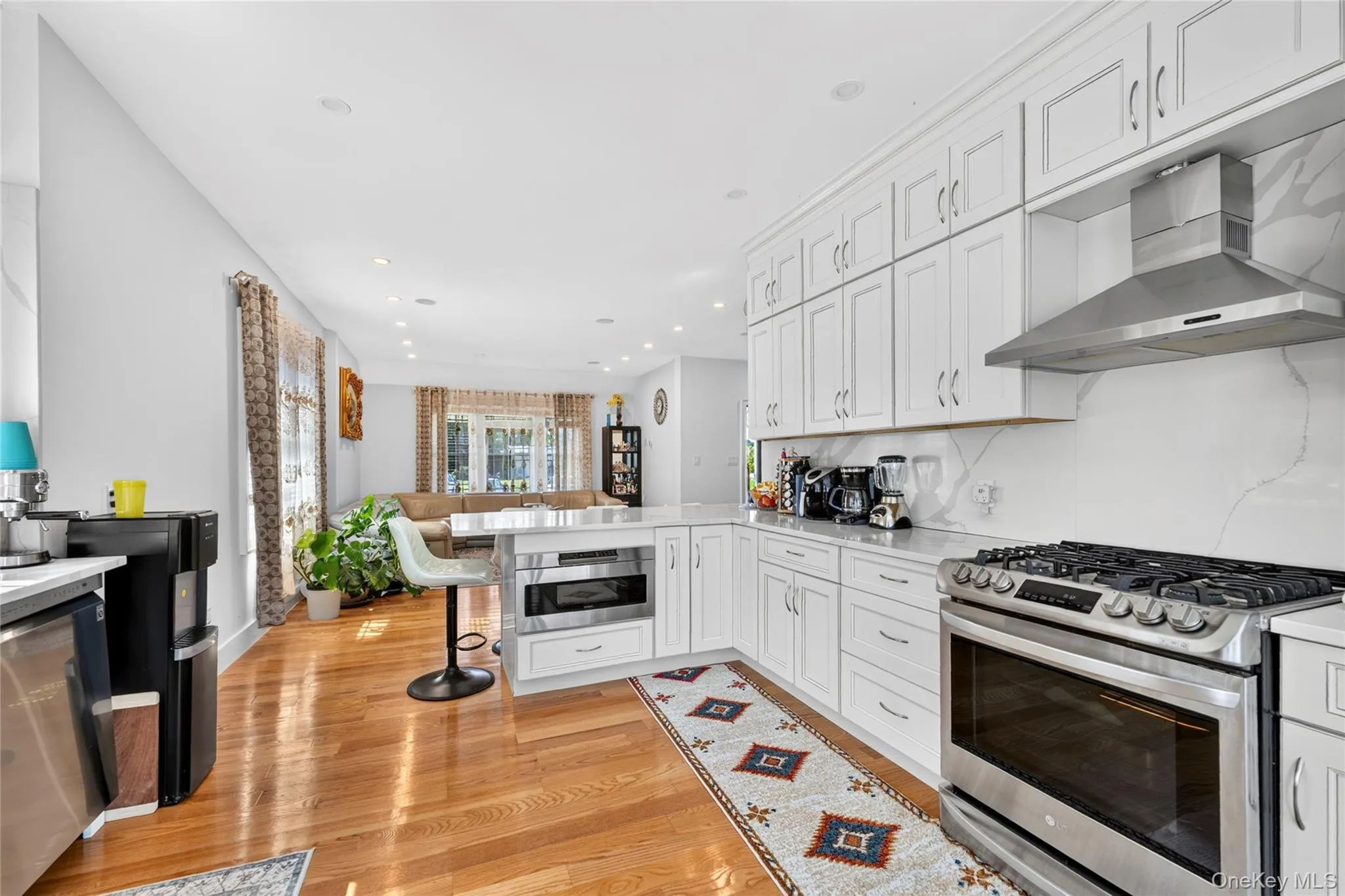 8 N Highview Avenue, Clarkstown, NY, 4 Bedrooms Bedrooms, 7 Rooms Rooms,2 BathroomsBathrooms,Residential,For Rent,Highview,0,1053513 8 N Highview Avenue, Clarkstown, NY, 4 Bedrooms Bedrooms, 7 Rooms Rooms,2 BathroomsBathrooms,Residential,For Rent,Highview,0,1053513