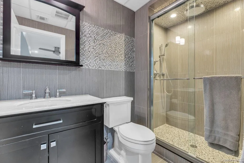 Bathroom 4 Bathroom 4