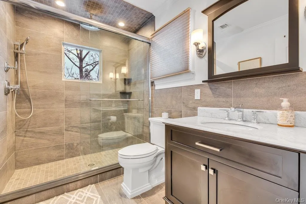 Bathroom 3 Bathroom 3
