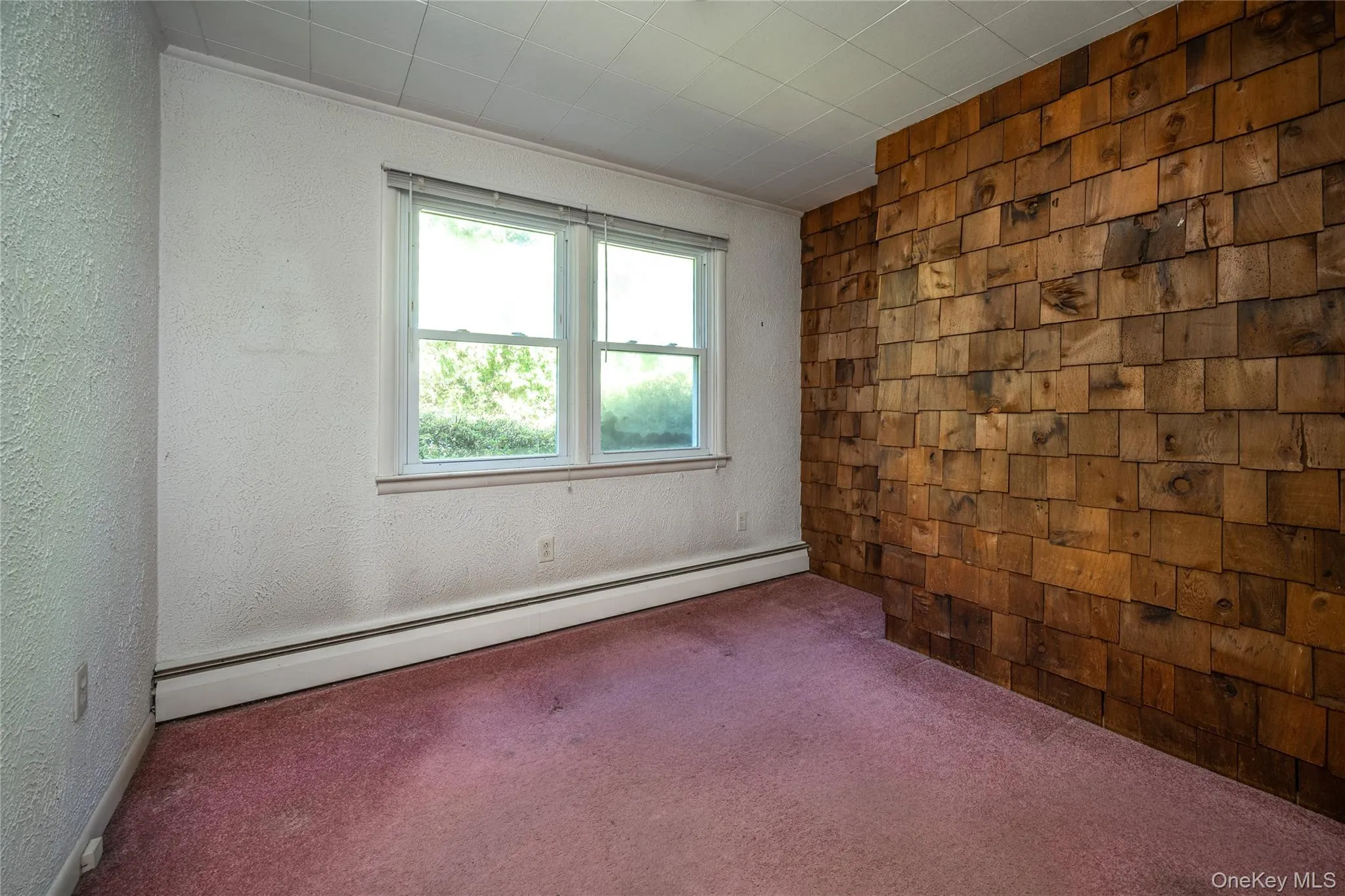 Bedroom/Den Bedroom/Den