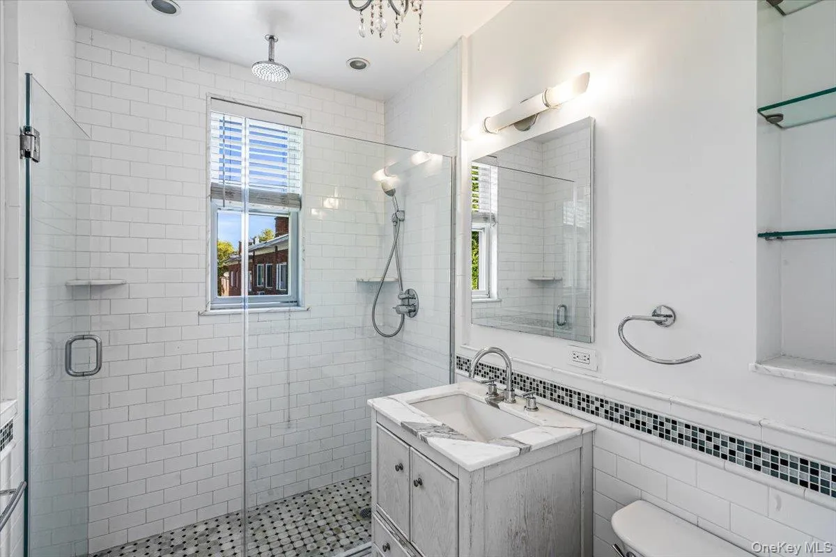 19-01 21st Drive, New York, NY, 2 Bedrooms Bedrooms, 6 Rooms Rooms,2 BathroomsBathrooms,Residential,For Rent,21st,0,1053528 19-01 21st Drive, New York, NY, 2 Bedrooms Bedrooms, 6 Rooms Rooms,2 BathroomsBathrooms,Residential,For Rent,21st,0,1053528