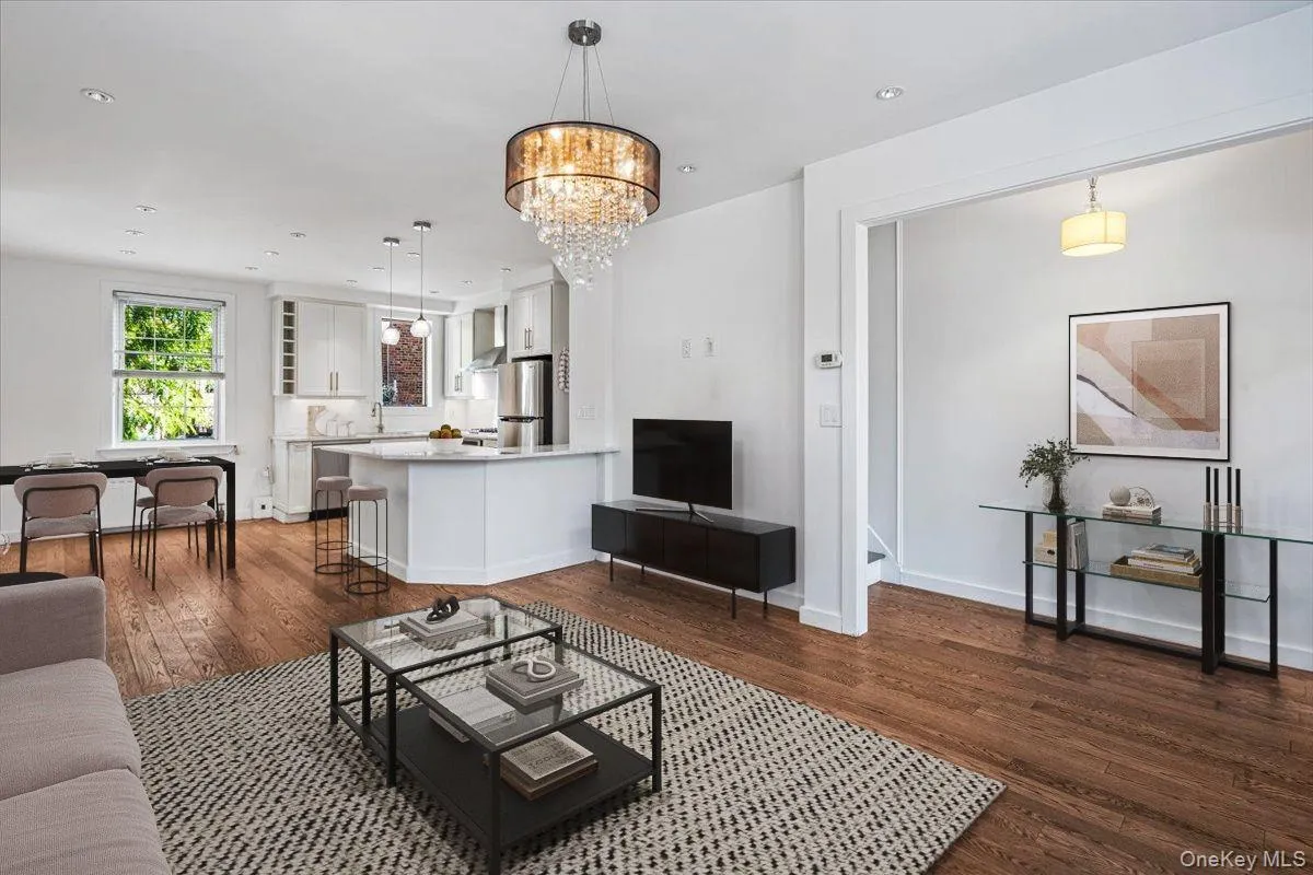 19-01 21st Drive, New York, NY, 2 Bedrooms Bedrooms, 6 Rooms Rooms,2 BathroomsBathrooms,Residential,For Rent,21st,0,1053528 19-01 21st Drive, New York, NY, 2 Bedrooms Bedrooms, 6 Rooms Rooms,2 BathroomsBathrooms,Residential,For Rent,21st,0,1053528