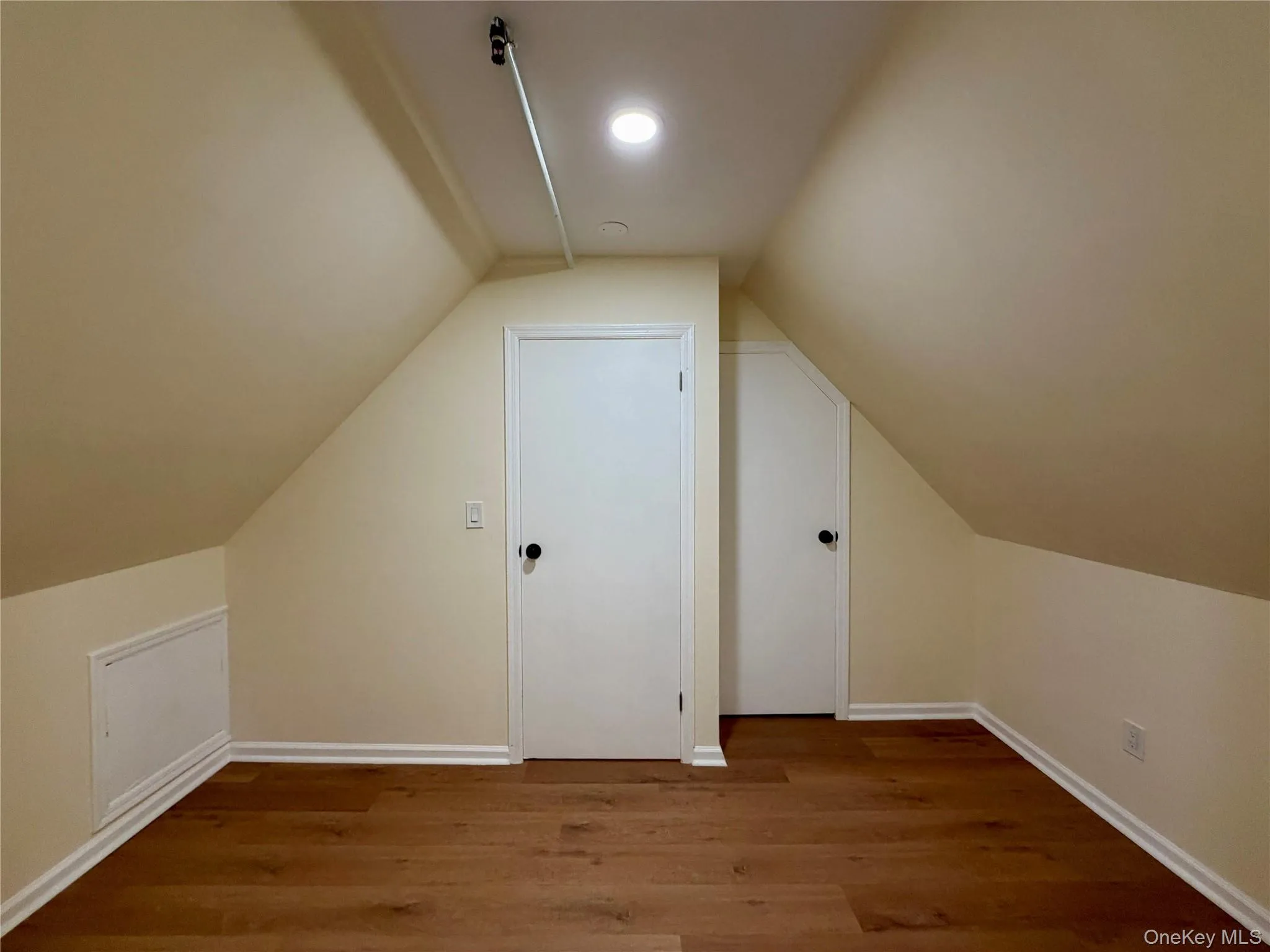 116 Alexander Avenue, Yonkers, NY, 2 Bedroom Bedrooms, 5 Room Rooms,1 BathroomBathrooms,Residential Lease,For Rent,Alexander,0,1053529 116 Alexander Avenue, Yonkers, NY, 2 Bedroom Bedrooms, 5 Room Rooms,1 BathroomBathrooms,Residential Lease,For Rent,Alexander,0,1053529