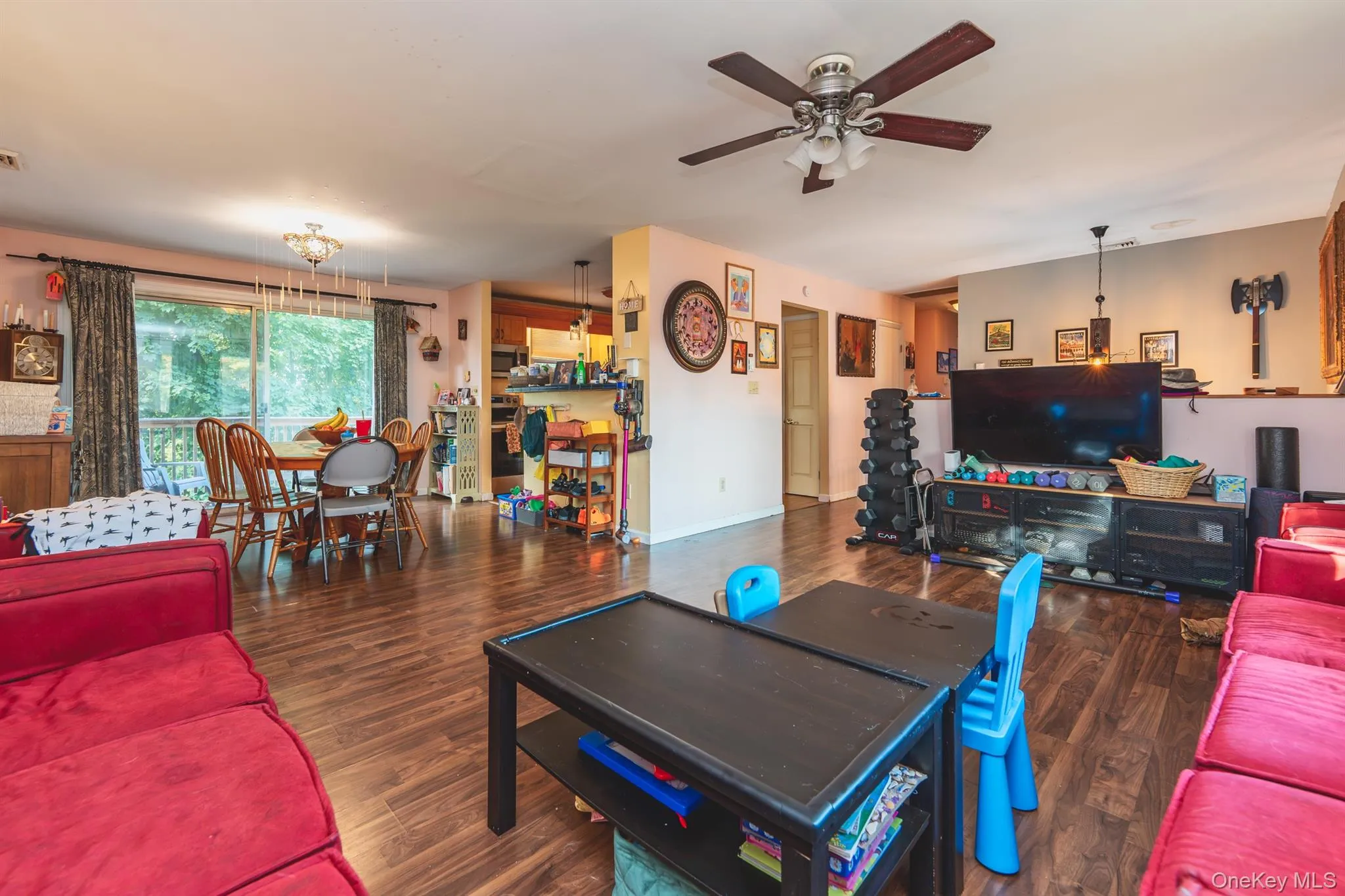 41 Hillcrest Avenue, Kingston, NY, 3 Bedrooms Bedrooms, 7 Rooms Rooms,1 BathroomBathrooms,Residential,For Rent,Hillcrest,0,1053534 41 Hillcrest Avenue, Kingston, NY, 3 Bedrooms Bedrooms, 7 Rooms Rooms,1 BathroomBathrooms,Residential,For Rent,Hillcrest,0,1053534