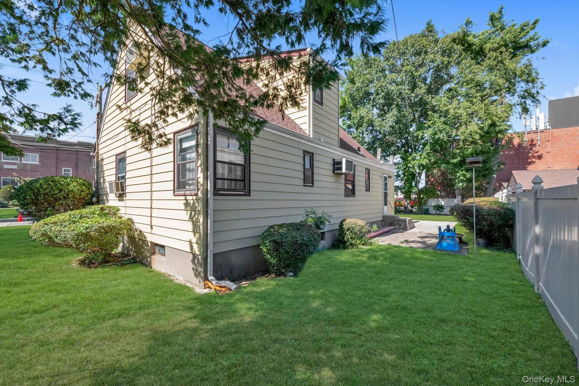 65 Clearstream Avenue, Hempstead, NY, 4 Bedrooms Bedrooms, 7 Rooms Rooms,2 BathroomsBathrooms,Residential,For Rent,Clearstream,0,1053535 65 Clearstream Avenue, Hempstead, NY, 4 Bedrooms Bedrooms, 7 Rooms Rooms,2 BathroomsBathrooms,Residential,For Rent,Clearstream,0,1053535