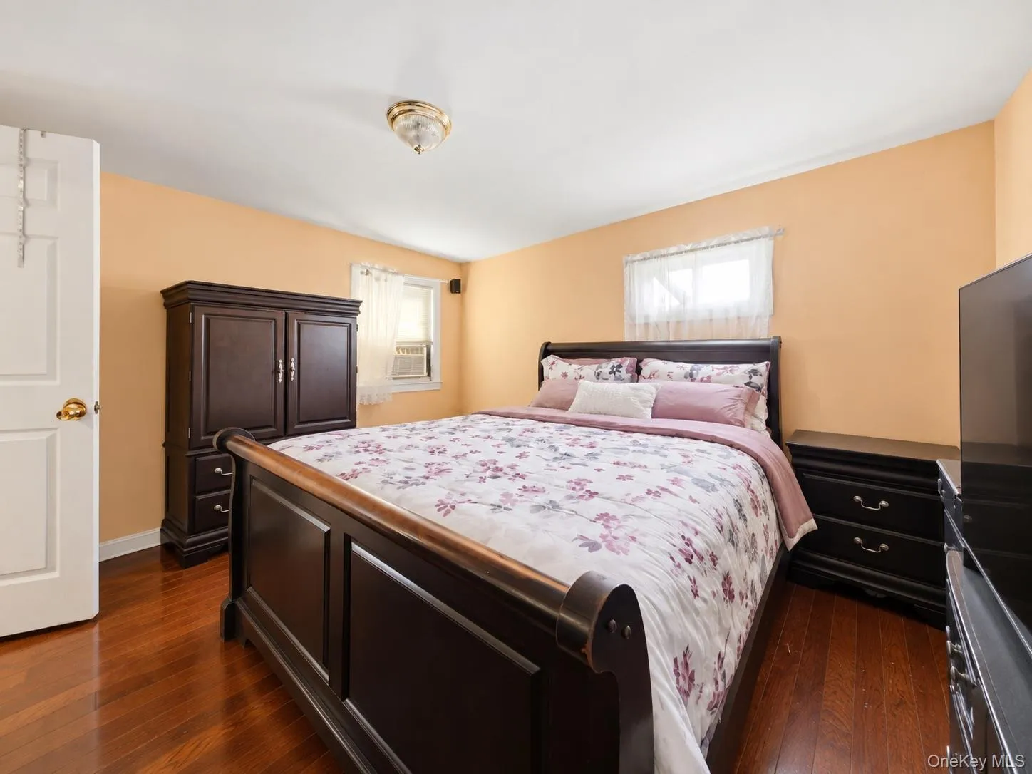 11784 142nd Street, New York, NY, 3 Bedrooms Bedrooms, 7 Rooms Rooms,1 BathroomBathrooms,Residential,For Rent,142nd,0,1053542 11784 142nd Street, New York, NY, 3 Bedrooms Bedrooms, 7 Rooms Rooms,1 BathroomBathrooms,Residential,For Rent,142nd,0,1053542