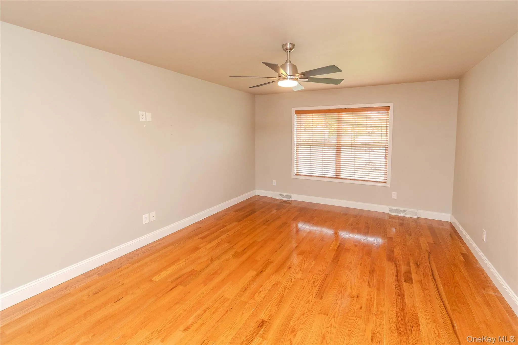8 Quincy Stowell Court, Saugerties, NY, 2 Bedrooms Bedrooms, 5 Rooms Rooms,2 BathroomsBathrooms,Residential,For Rent,Quincy Stowell,0,1053543 8 Quincy Stowell Court, Saugerties, NY, 2 Bedrooms Bedrooms, 5 Rooms Rooms,2 BathroomsBathrooms,Residential,For Rent,Quincy Stowell,0,1053543
