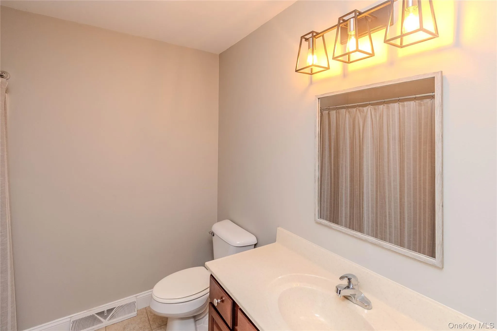 8 Quincy Stowell Court, Saugerties, NY, 2 Bedrooms Bedrooms, 5 Rooms Rooms,2 BathroomsBathrooms,Residential,For Rent,Quincy Stowell,0,1053543 8 Quincy Stowell Court, Saugerties, NY, 2 Bedrooms Bedrooms, 5 Rooms Rooms,2 BathroomsBathrooms,Residential,For Rent,Quincy Stowell,0,1053543