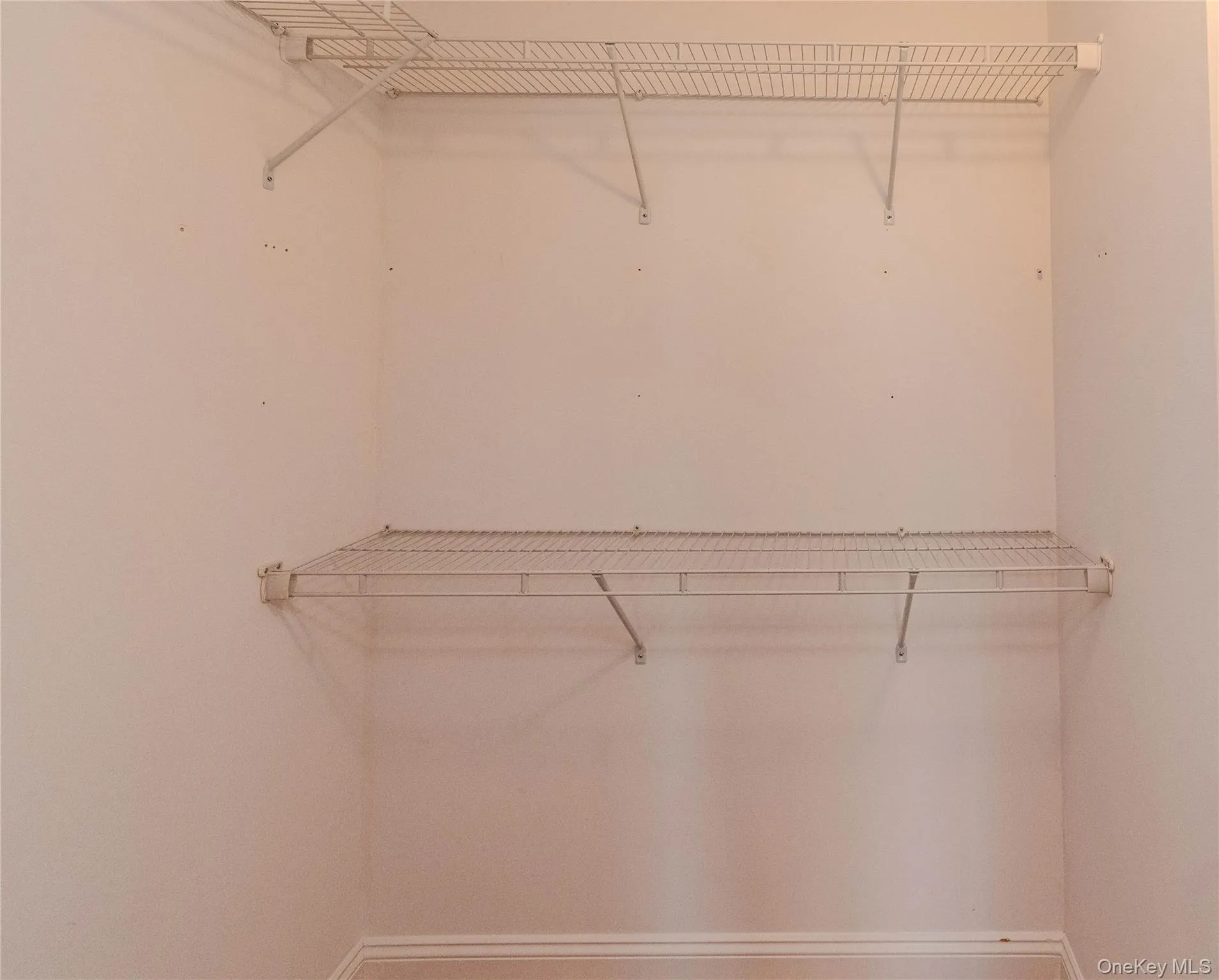 8 Quincy Stowell Court, Saugerties, NY, 2 Bedrooms Bedrooms, 5 Rooms Rooms,2 BathroomsBathrooms,Residential,For Rent,Quincy Stowell,0,1053543 8 Quincy Stowell Court, Saugerties, NY, 2 Bedrooms Bedrooms, 5 Rooms Rooms,2 BathroomsBathrooms,Residential,For Rent,Quincy Stowell,0,1053543