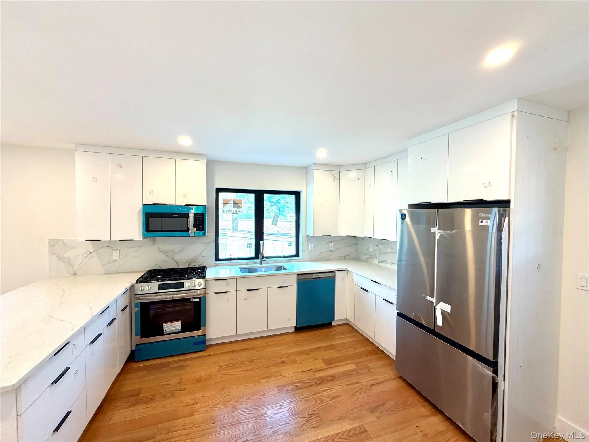 44 New Avenue, Yonkers, NY, 3 Bedroom Bedrooms, 5 Room Rooms,2 BathroomBathrooms,Residential Lease,For Rent,New,0,1053544 44 New Avenue, Yonkers, NY, 3 Bedroom Bedrooms, 5 Room Rooms,2 BathroomBathrooms,Residential Lease,For Rent,New,0,1053544