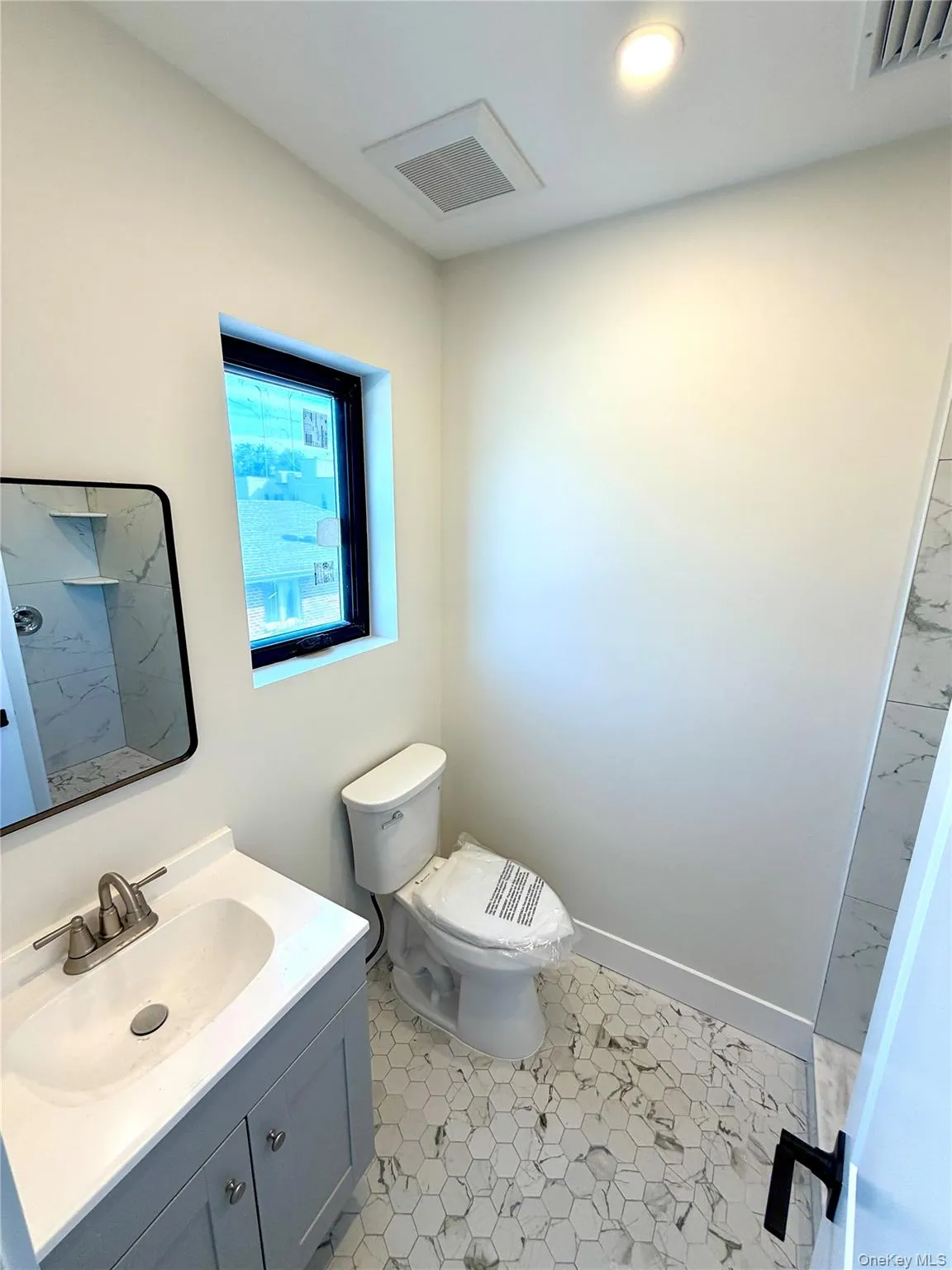 primary bathroom in primary bedroom primary bathroom in primary bedroom