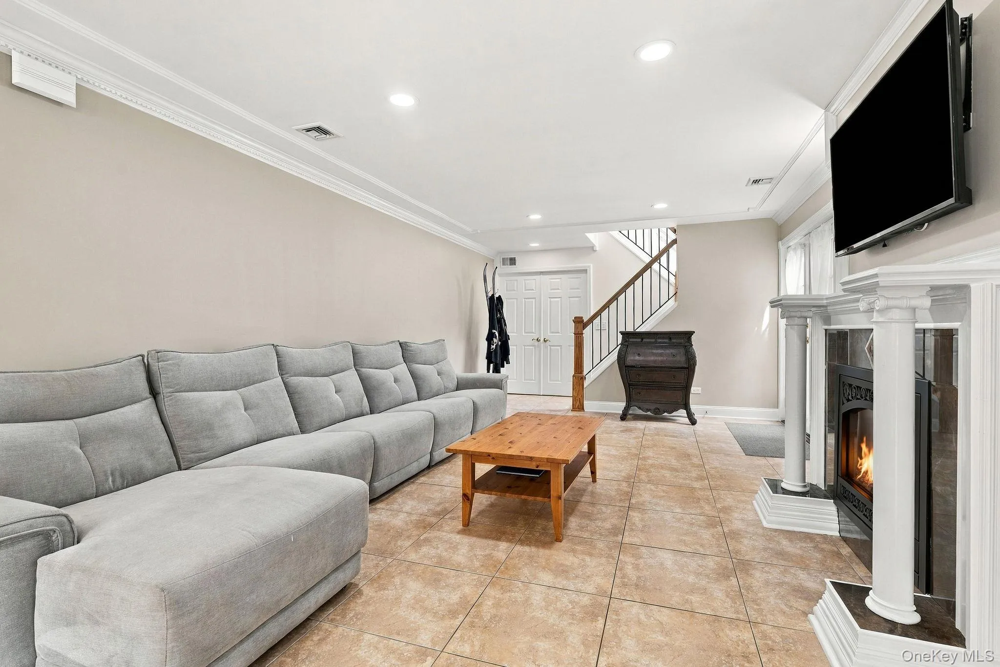 Comfort and elegance come together in this beautifully appointed family room. Comfort and elegance come together in this beautifully appointed family room.
