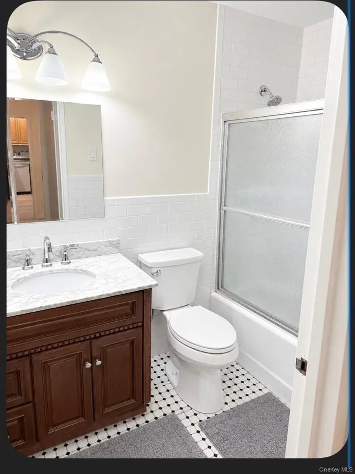 2 Bay Club Drive, New York, NY, 1 Bedroom Bedrooms, 4 Room Rooms,11 BathroomBathrooms,Residential Lease,For Rent,Bay Club,0,1053549 2 Bay Club Drive, New York, NY, 1 Bedroom Bedrooms, 4 Room Rooms,11 BathroomBathrooms,Residential Lease,For Rent,Bay Club,0,1053549