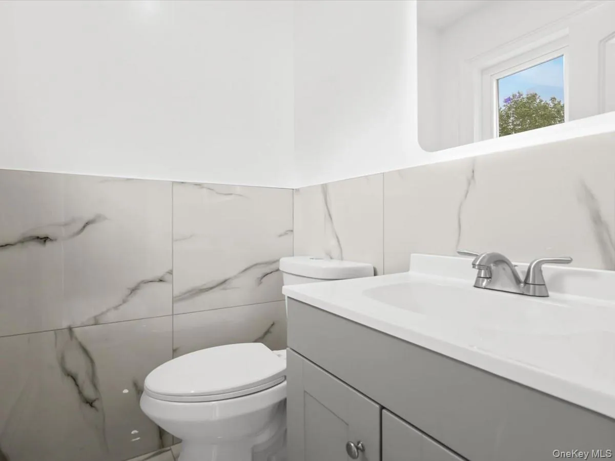 6 Shire Court, Huntington, NY, 4 Bedrooms Bedrooms, 8 Rooms Rooms,2 BathroomsBathrooms,Residential,For Rent,Shire,0,1053551 6 Shire Court, Huntington, NY, 4 Bedrooms Bedrooms, 8 Rooms Rooms,2 BathroomsBathrooms,Residential,For Rent,Shire,0,1053551