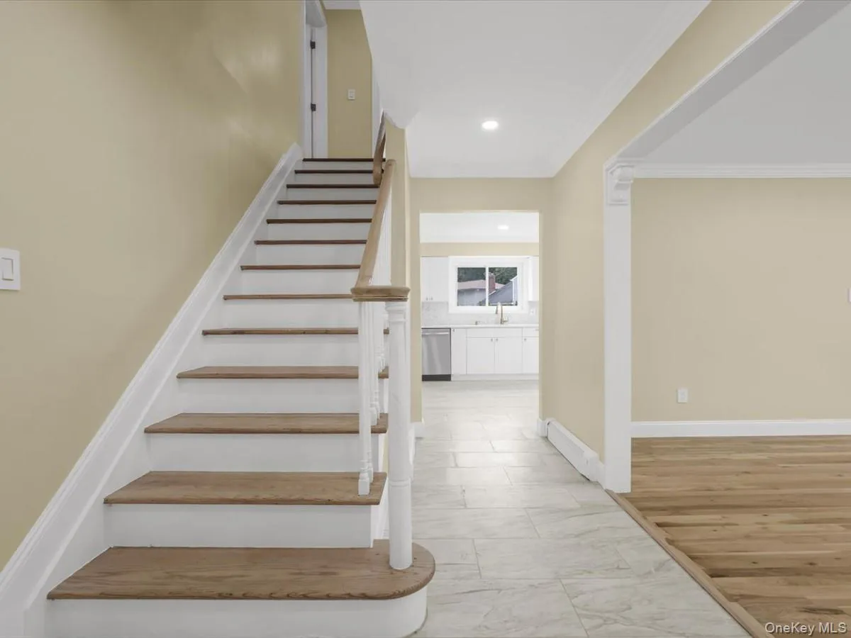 6 Shire Court, Huntington, NY, 4 Bedrooms Bedrooms, 8 Rooms Rooms,2 BathroomsBathrooms,Residential,For Rent,Shire,0,1053551 6 Shire Court, Huntington, NY, 4 Bedrooms Bedrooms, 8 Rooms Rooms,2 BathroomsBathrooms,Residential,For Rent,Shire,0,1053551
