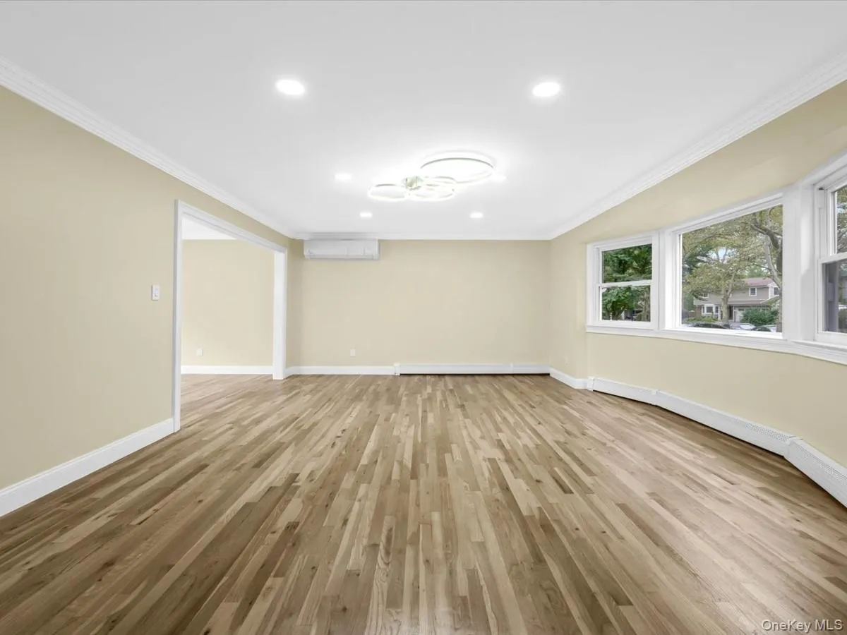 6 Shire Court, Huntington, NY, 4 Bedrooms Bedrooms, 8 Rooms Rooms,2 BathroomsBathrooms,Residential,For Rent,Shire,0,1053551 6 Shire Court, Huntington, NY, 4 Bedrooms Bedrooms, 8 Rooms Rooms,2 BathroomsBathrooms,Residential,For Rent,Shire,0,1053551
