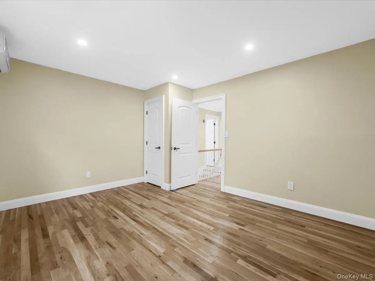 6 Shire Court, Huntington, NY, 4 Bedrooms Bedrooms, 8 Rooms Rooms,2 BathroomsBathrooms,Residential,For Rent,Shire,0,1053551 6 Shire Court, Huntington, NY, 4 Bedrooms Bedrooms, 8 Rooms Rooms,2 BathroomsBathrooms,Residential,For Rent,Shire,0,1053551