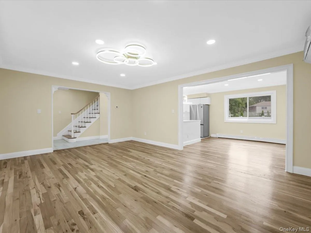 6 Shire Court, Huntington, NY, 4 Bedrooms Bedrooms, 8 Rooms Rooms,2 BathroomsBathrooms,Residential,For Rent,Shire,0,1053551 6 Shire Court, Huntington, NY, 4 Bedrooms Bedrooms, 8 Rooms Rooms,2 BathroomsBathrooms,Residential,For Rent,Shire,0,1053551