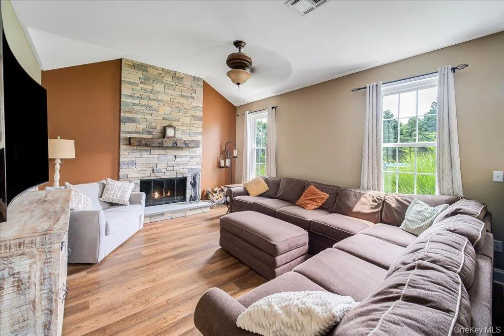 317 Arcadia Road, Goshen, NY, 4 Bedrooms Bedrooms, 7 Rooms Rooms,2 BathroomsBathrooms,Residential,For Rent,Arcadia,0,1053552 317 Arcadia Road, Goshen, NY, 4 Bedrooms Bedrooms, 7 Rooms Rooms,2 BathroomsBathrooms,Residential,For Rent,Arcadia,0,1053552
