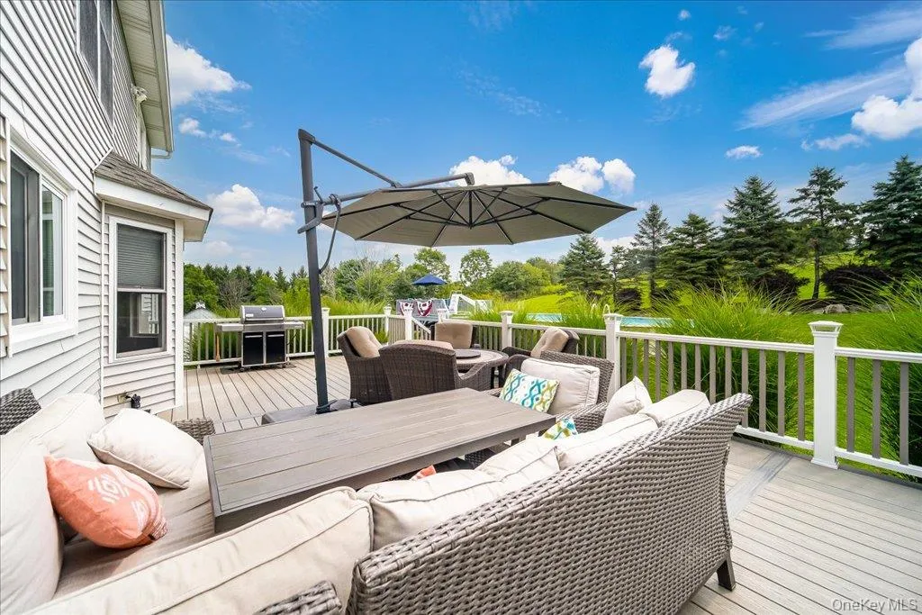 317 Arcadia Road, Goshen, NY, 4 Bedrooms Bedrooms, 7 Rooms Rooms,2 BathroomsBathrooms,Residential,For Rent,Arcadia,0,1053552 317 Arcadia Road, Goshen, NY, 4 Bedrooms Bedrooms, 7 Rooms Rooms,2 BathroomsBathrooms,Residential,For Rent,Arcadia,0,1053552