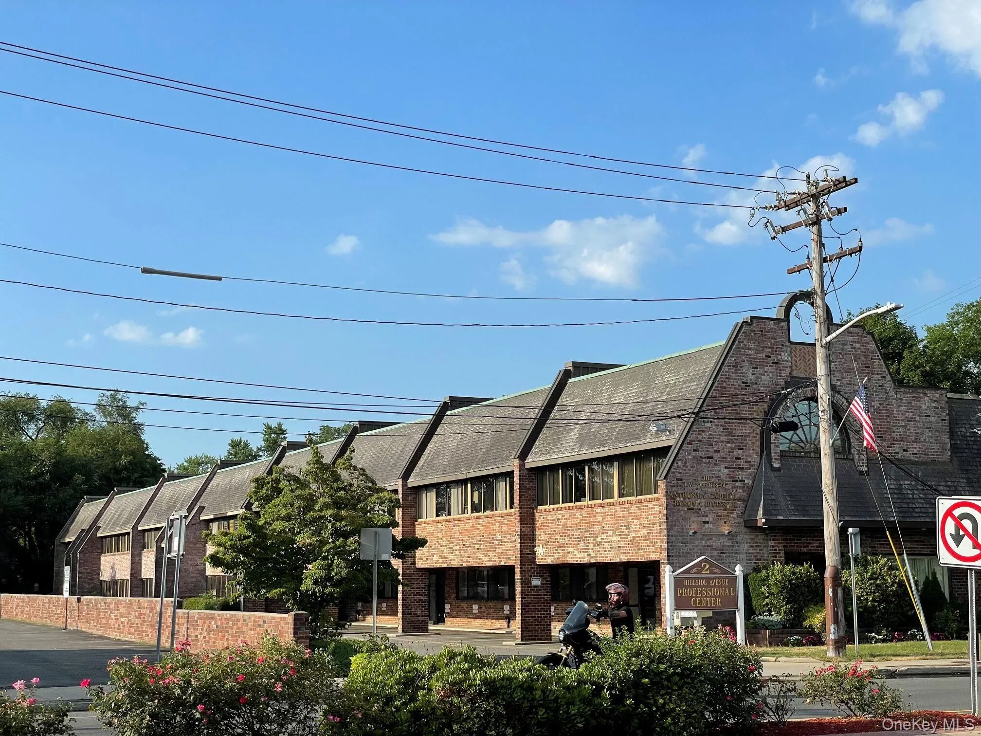 2 Hillside Avenue, North Hempstead, NY, ,Commercial Lease,For Rent,Hillside,0,1053553 2 Hillside Avenue, North Hempstead, NY, ,Commercial Lease,For Rent,Hillside,0,1053553