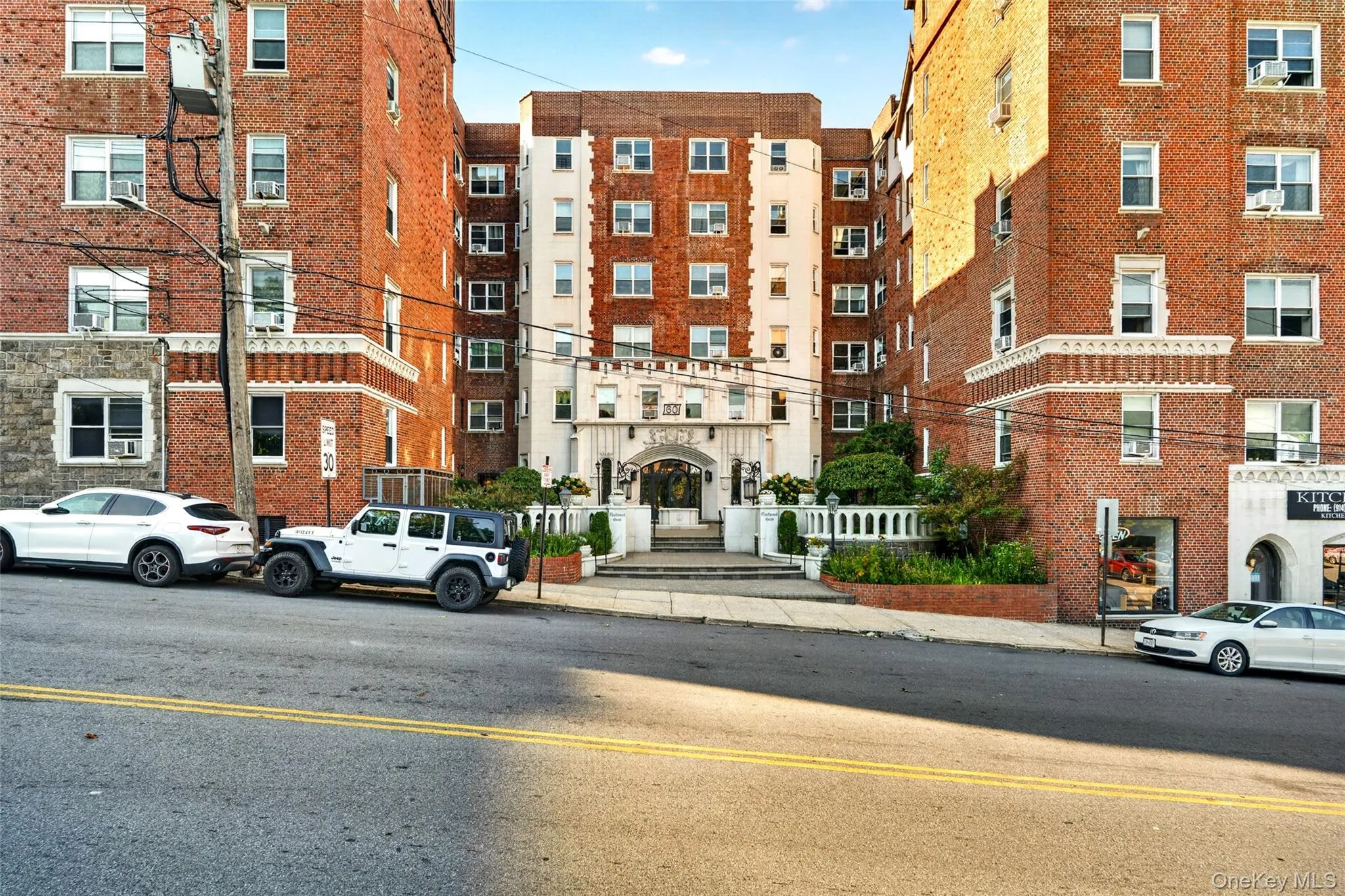 60 Broad Street, Mount Vernon, NY, 2 Bedrooms Bedrooms, 4 Rooms Rooms,1 BathroomBathrooms,Residential,For Rent,Broad,0,1053558 60 Broad Street, Mount Vernon, NY, 2 Bedrooms Bedrooms, 4 Rooms Rooms,1 BathroomBathrooms,Residential,For Rent,Broad,0,1053558