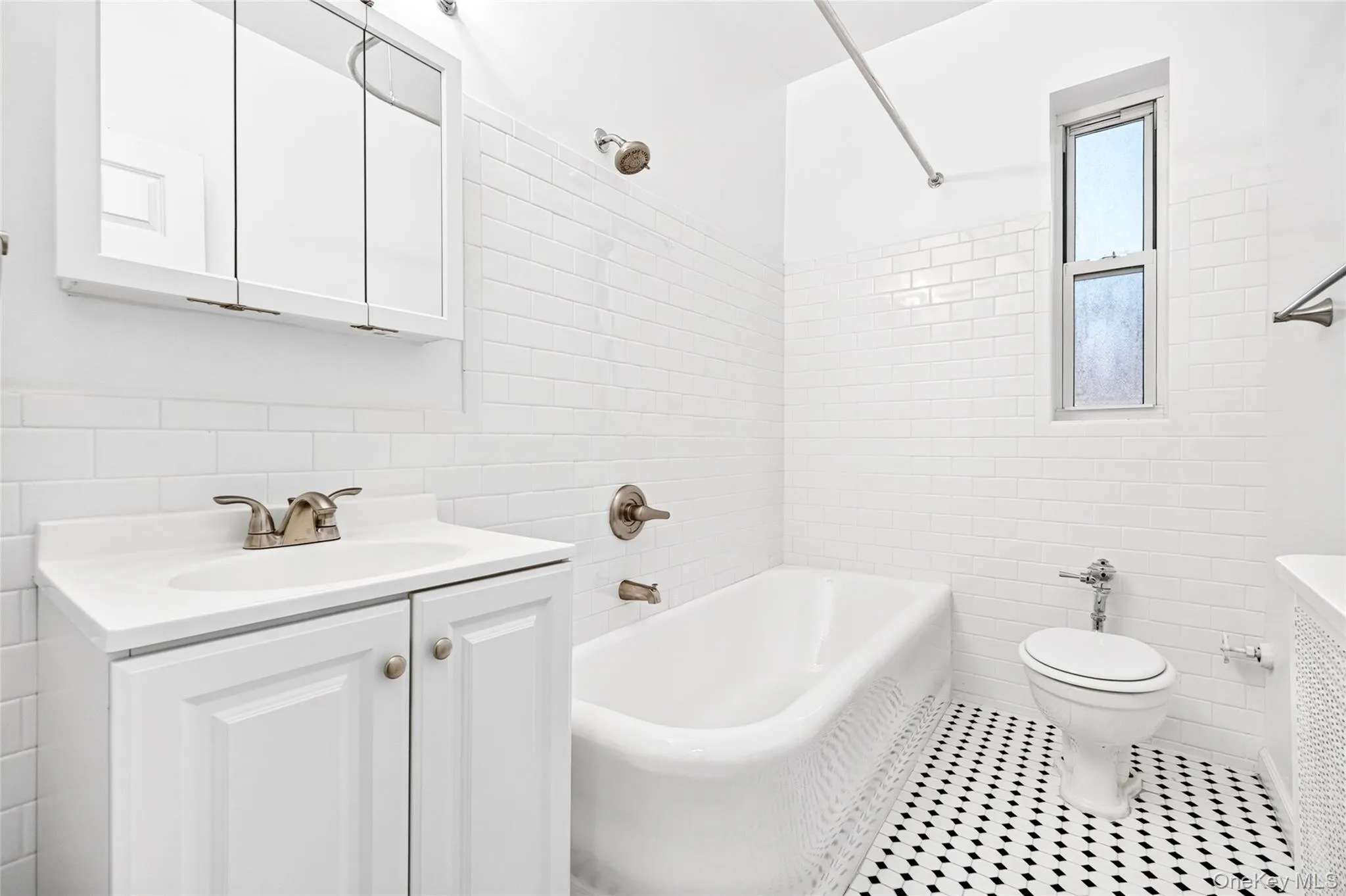 60 Broad Street, Mount Vernon, NY, 2 Bedrooms Bedrooms, 4 Rooms Rooms,1 BathroomBathrooms,Residential,For Rent,Broad,0,1053558 60 Broad Street, Mount Vernon, NY, 2 Bedrooms Bedrooms, 4 Rooms Rooms,1 BathroomBathrooms,Residential,For Rent,Broad,0,1053558