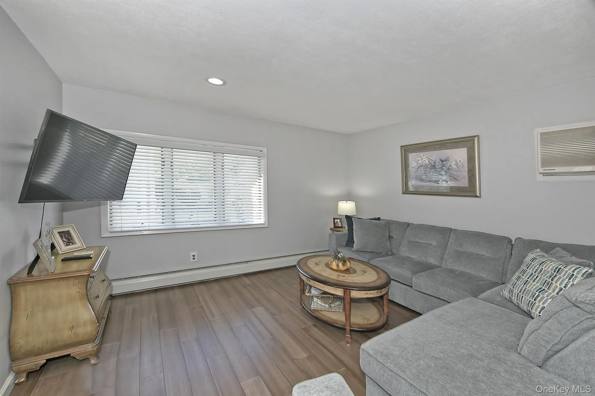 67 Wolcott Road, Hempstead, NY, 4 Bedrooms Bedrooms, 6 Rooms Rooms,1 BathroomBathrooms,Residential,For Rent,Wolcott,0,1053559 67 Wolcott Road, Hempstead, NY, 4 Bedrooms Bedrooms, 6 Rooms Rooms,1 BathroomBathrooms,Residential,For Rent,Wolcott,0,1053559
