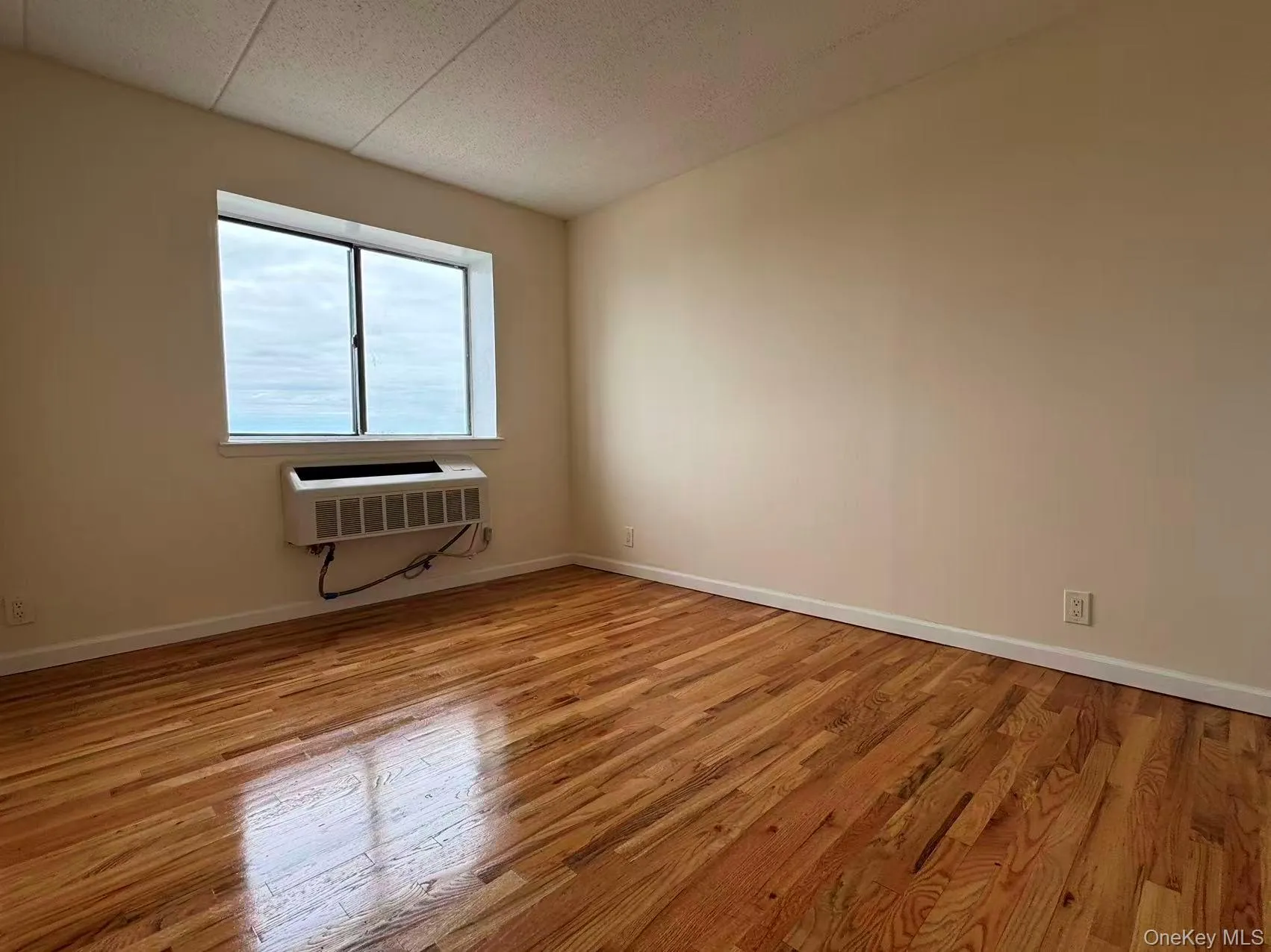 145-18 34th Ave, New York, NY, 2 Bedrooms Bedrooms, 6 Rooms Rooms,2 BathroomsBathrooms,Residential Lease,For Rent,34th Ave,0,1053564 145-18 34th Ave, New York, NY, 2 Bedrooms Bedrooms, 6 Rooms Rooms,2 BathroomsBathrooms,Residential Lease,For Rent,34th Ave,0,1053564
