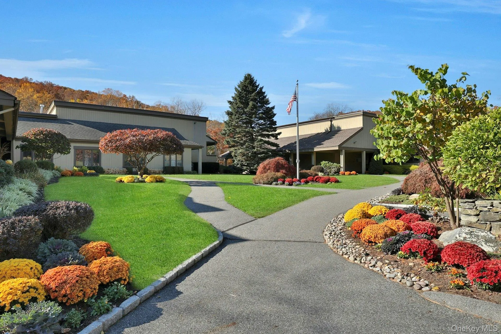 593 Heritage Hills, Somers, NY, 3 Bedrooms Bedrooms, 7 Rooms Rooms,2 BathroomsBathrooms,Residential,For Rent,Heritage,0,1053566 593 Heritage Hills, Somers, NY, 3 Bedrooms Bedrooms, 7 Rooms Rooms,2 BathroomsBathrooms,Residential,For Rent,Heritage,0,1053566