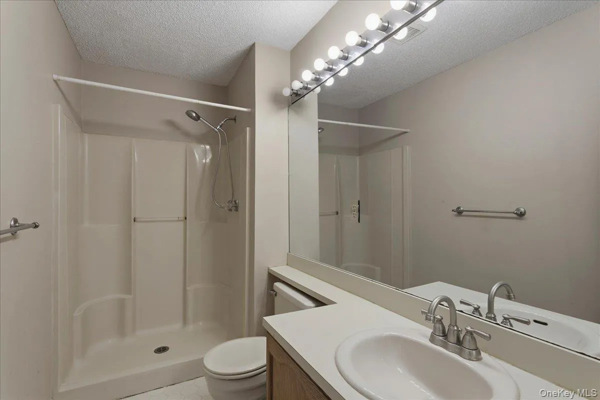 26 Edinburgh Drive, Peekskill, NY, 2 Bedrooms Bedrooms, 5 Rooms Rooms,2 BathroomsBathrooms,Residential,For Rent,Edinburgh,0,1053569 26 Edinburgh Drive, Peekskill, NY, 2 Bedrooms Bedrooms, 5 Rooms Rooms,2 BathroomsBathrooms,Residential,For Rent,Edinburgh,0,1053569