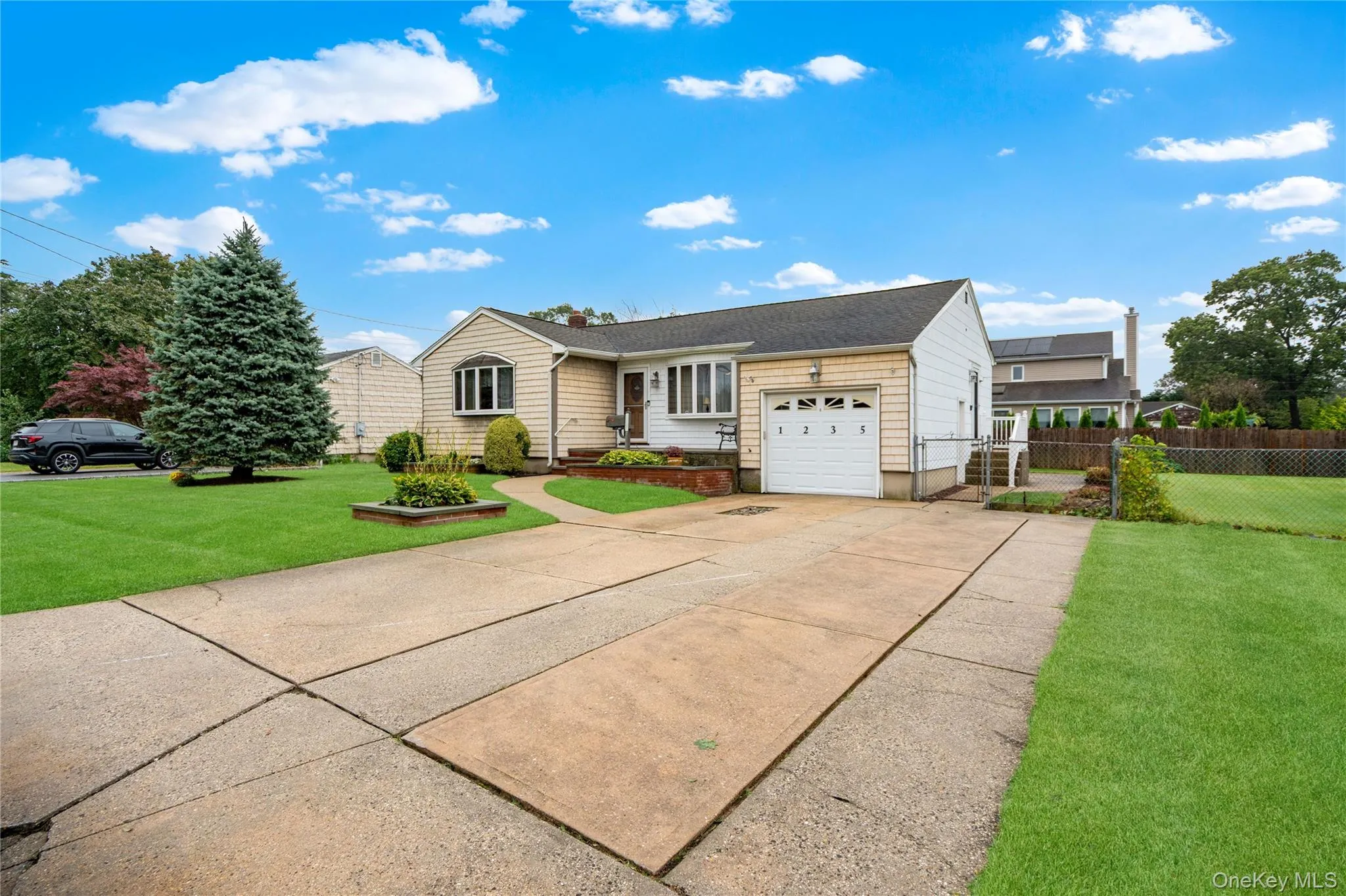 ...1235 11th Street in West Babylon! ...1235 11th Street in West Babylon!