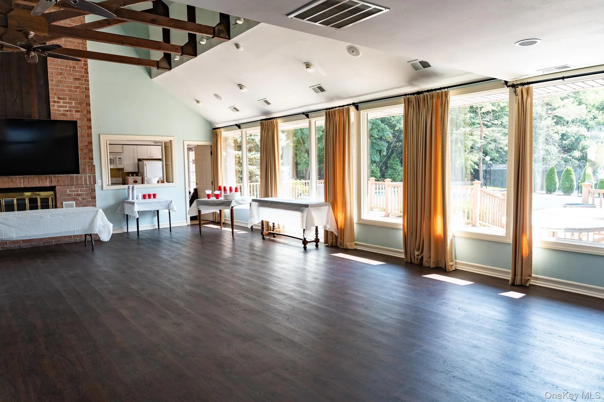 Clubhouse Clubhouse