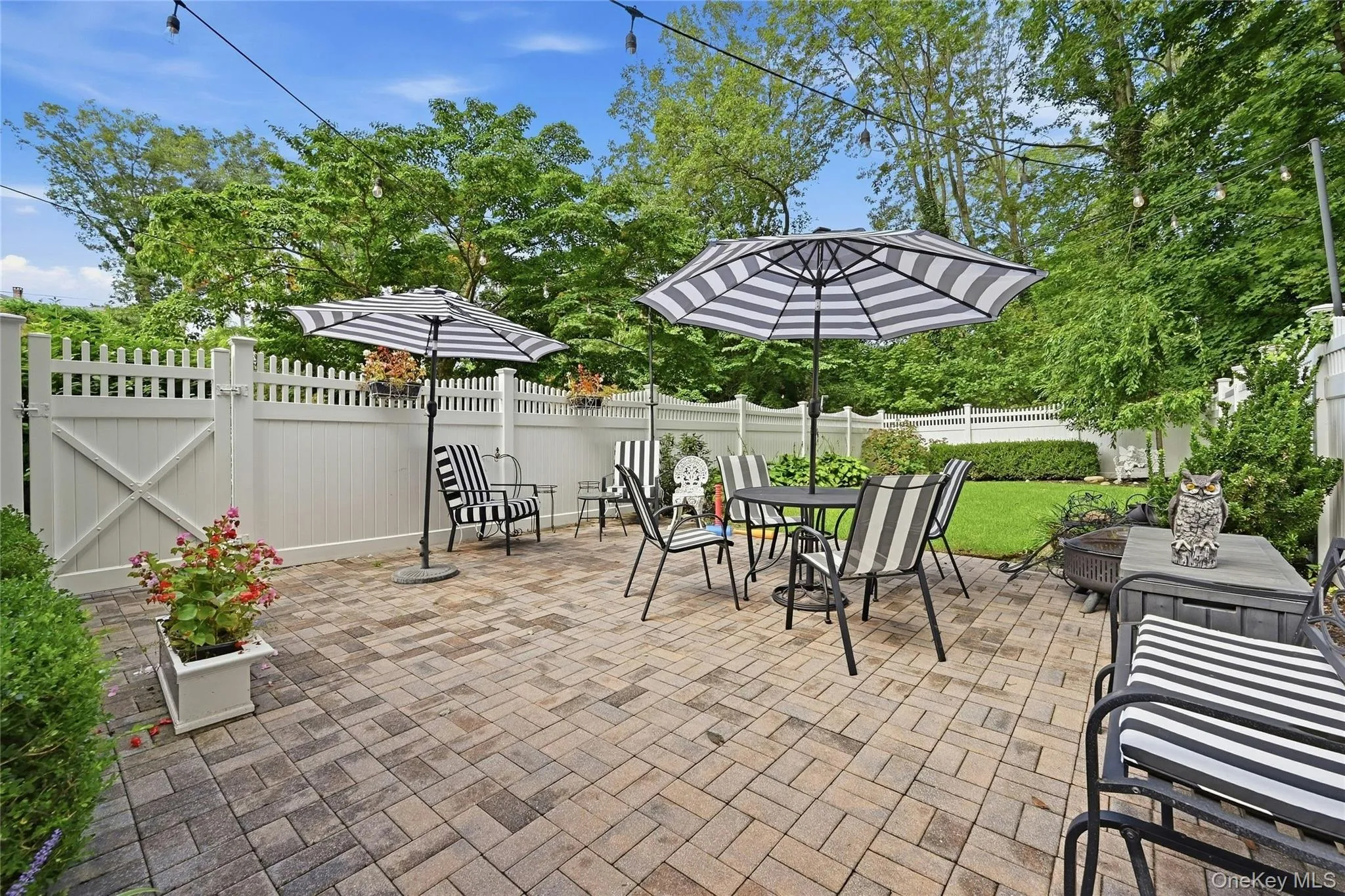 29 Harrison Drive, Huntington, NY, 4 Bedrooms Bedrooms, 7 Rooms Rooms,2 BathroomsBathrooms,Residential,For Rent,Harrison,0,1053578 29 Harrison Drive, Huntington, NY, 4 Bedrooms Bedrooms, 7 Rooms Rooms,2 BathroomsBathrooms,Residential,For Rent,Harrison,0,1053578