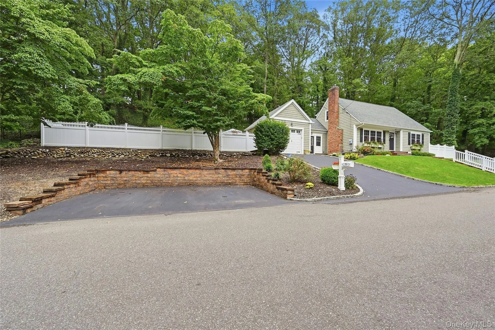 29 Harrison Drive, Huntington, NY, 4 Bedrooms Bedrooms, 7 Rooms Rooms,2 BathroomsBathrooms,Residential,For Rent,Harrison,0,1053578 29 Harrison Drive, Huntington, NY, 4 Bedrooms Bedrooms, 7 Rooms Rooms,2 BathroomsBathrooms,Residential,For Rent,Harrison,0,1053578