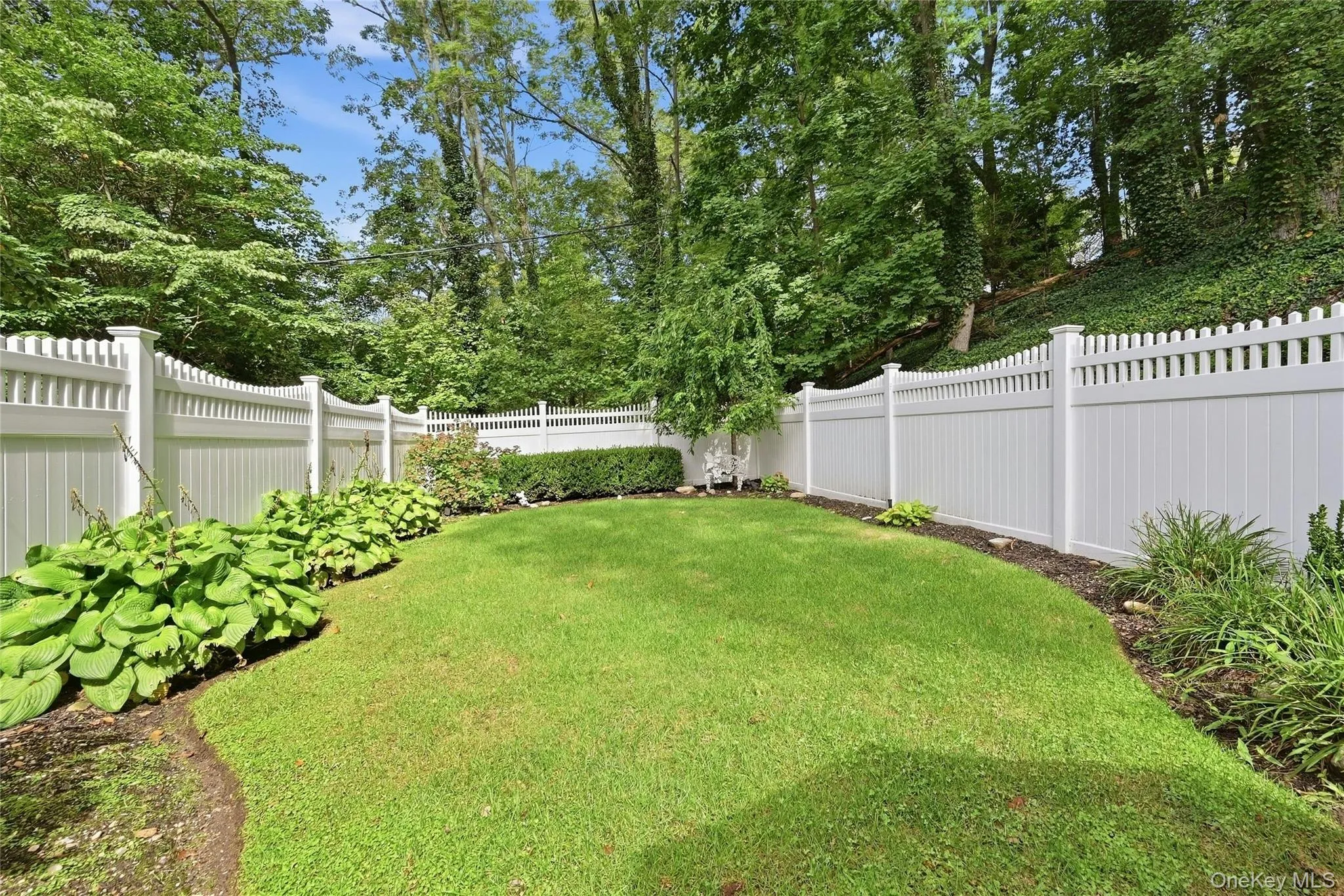 29 Harrison Drive, Huntington, NY, 4 Bedrooms Bedrooms, 7 Rooms Rooms,2 BathroomsBathrooms,Residential,For Rent,Harrison,0,1053578 29 Harrison Drive, Huntington, NY, 4 Bedrooms Bedrooms, 7 Rooms Rooms,2 BathroomsBathrooms,Residential,For Rent,Harrison,0,1053578