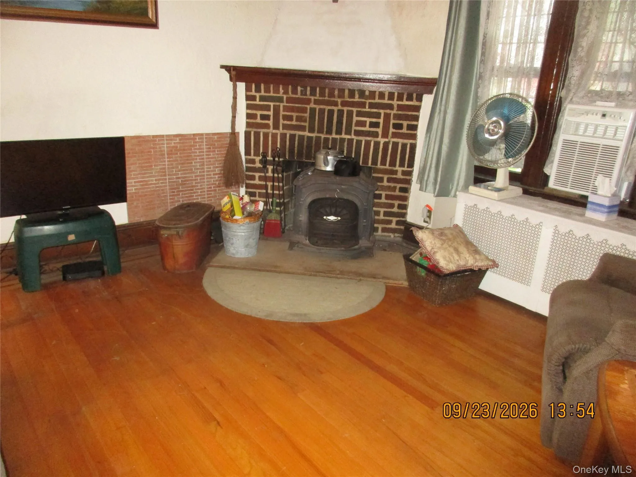 82-51 penelope Avenue, New York, NY, 3 Bedrooms Bedrooms, 6 Rooms Rooms,1 BathroomBathrooms,Residential,For Rent,penelope,0,1053588 82-51 penelope Avenue, New York, NY, 3 Bedrooms Bedrooms, 6 Rooms Rooms,1 BathroomBathrooms,Residential,For Rent,penelope,0,1053588