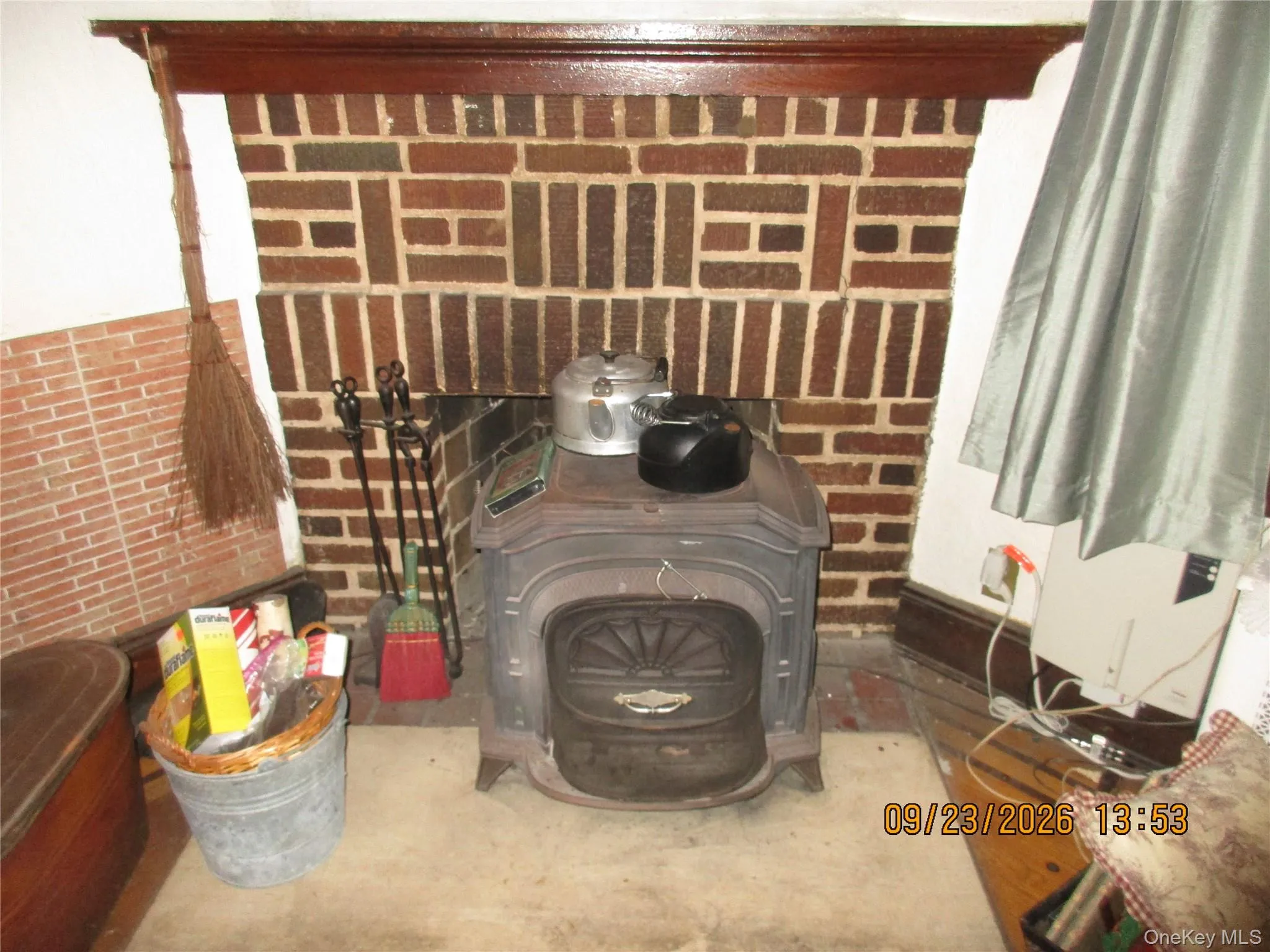82-51 penelope Avenue, New York, NY, 3 Bedrooms Bedrooms, 6 Rooms Rooms,1 BathroomBathrooms,Residential,For Rent,penelope,0,1053588 82-51 penelope Avenue, New York, NY, 3 Bedrooms Bedrooms, 6 Rooms Rooms,1 BathroomBathrooms,Residential,For Rent,penelope,0,1053588