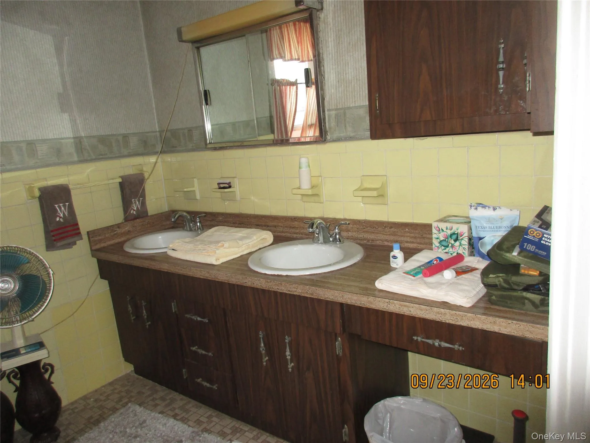 82-51 penelope Avenue, New York, NY, 3 Bedrooms Bedrooms, 6 Rooms Rooms,1 BathroomBathrooms,Residential,For Rent,penelope,0,1053588 82-51 penelope Avenue, New York, NY, 3 Bedrooms Bedrooms, 6 Rooms Rooms,1 BathroomBathrooms,Residential,For Rent,penelope,0,1053588