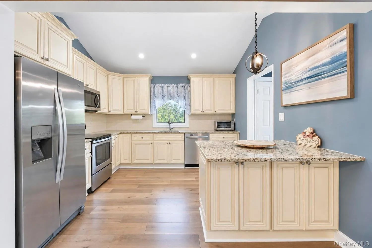175 Stuyvesant Road, Islip, NY, 6 Bedrooms Bedrooms, 9 Rooms Rooms,3 BathroomsBathrooms,Residential,For Rent,Stuyvesant,0,1053595 175 Stuyvesant Road, Islip, NY, 6 Bedrooms Bedrooms, 9 Rooms Rooms,3 BathroomsBathrooms,Residential,For Rent,Stuyvesant,0,1053595