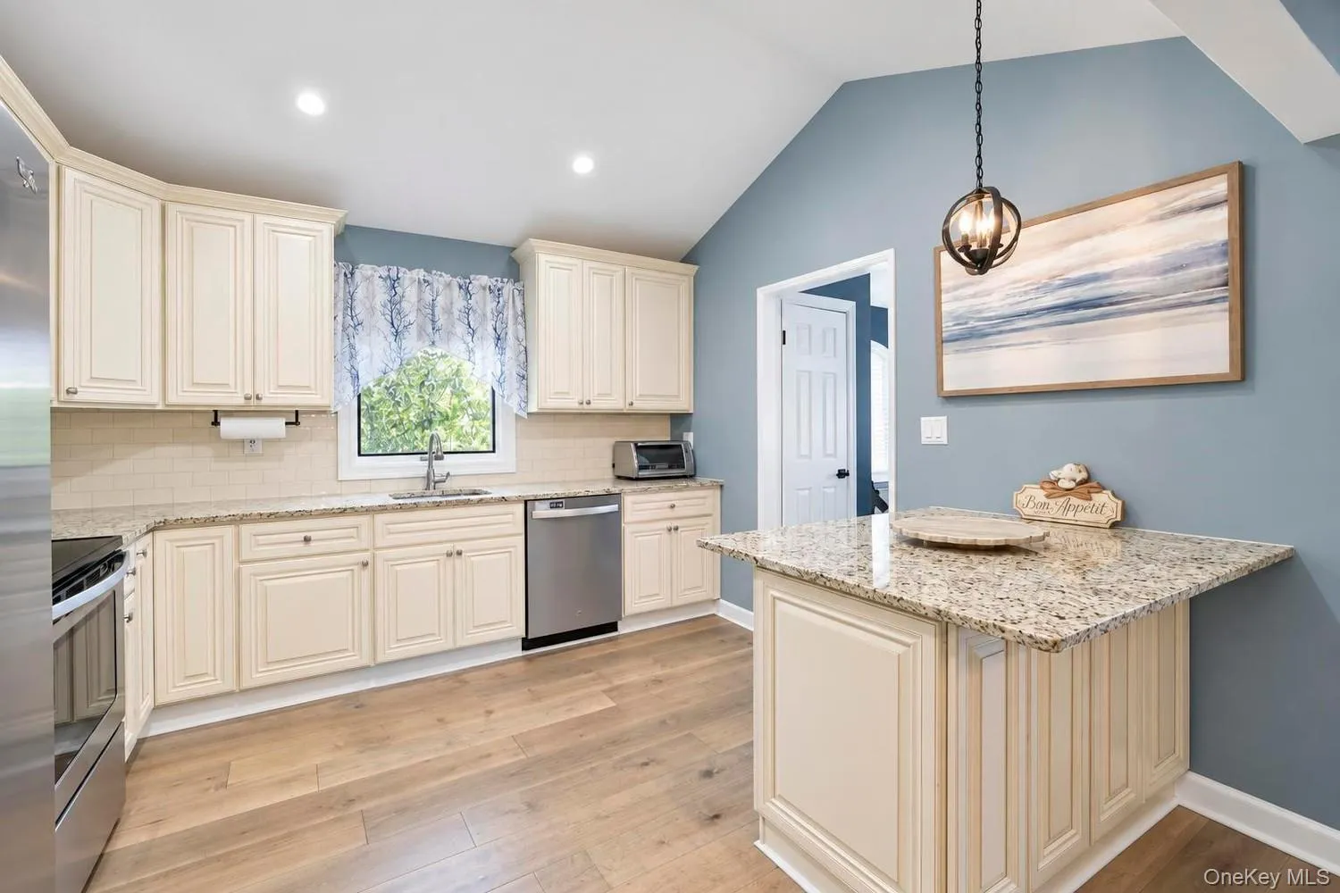 175 Stuyvesant Road, Islip, NY, 6 Bedrooms Bedrooms, 9 Rooms Rooms,3 BathroomsBathrooms,Residential,For Rent,Stuyvesant,0,1053595 175 Stuyvesant Road, Islip, NY, 6 Bedrooms Bedrooms, 9 Rooms Rooms,3 BathroomsBathrooms,Residential,For Rent,Stuyvesant,0,1053595